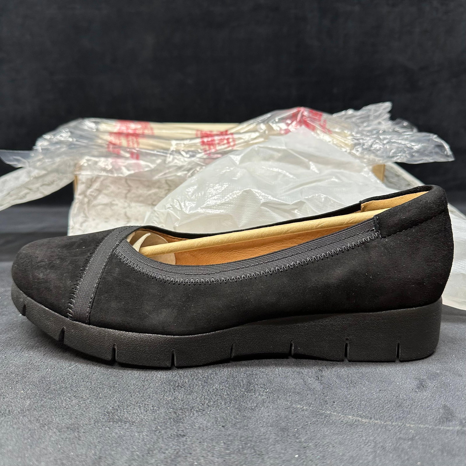 Clarks Daelyn Hill Black Suede Slip On Wedge Shoes 9.5M: Comfortable and stylish Clarks Daelyn Hill black suede slip-on wedges, size 9.5 Medium. Features soft suede uppers with elasticized trim for a secure fit, cushioned foot beds, and