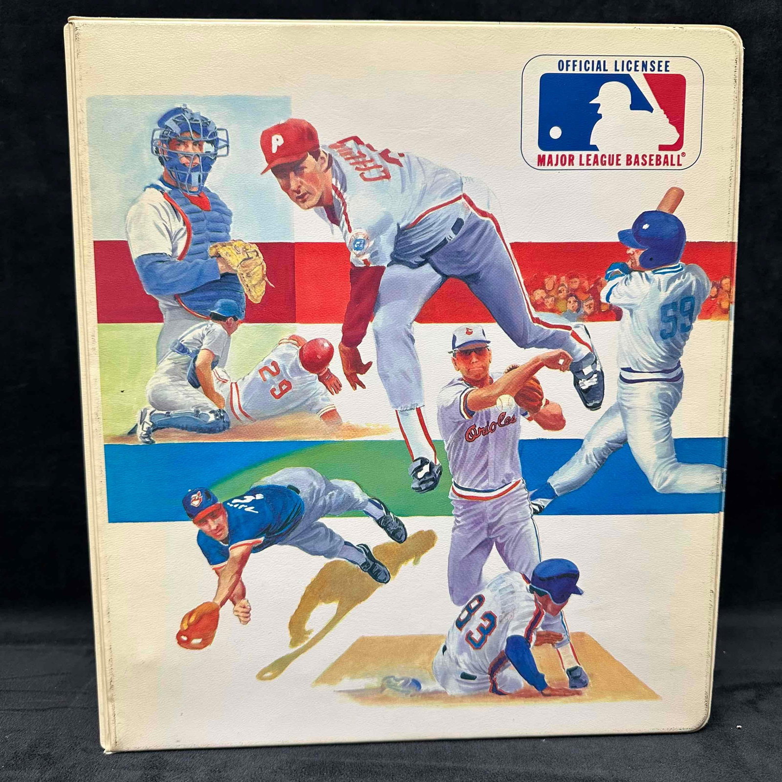 1992-93 Fleer Ultra NBA Basketball Card Binder Stars Rookies Michael Jordan Pippen Ewing: Large binder collection of 1992–93 Fleer Ultra NBA basketball cards. Includes star players and Hall of Famers such as Michael Jordan, Scottie Pippen, Patrick Ewing, Karl Malone, John Stockton, C