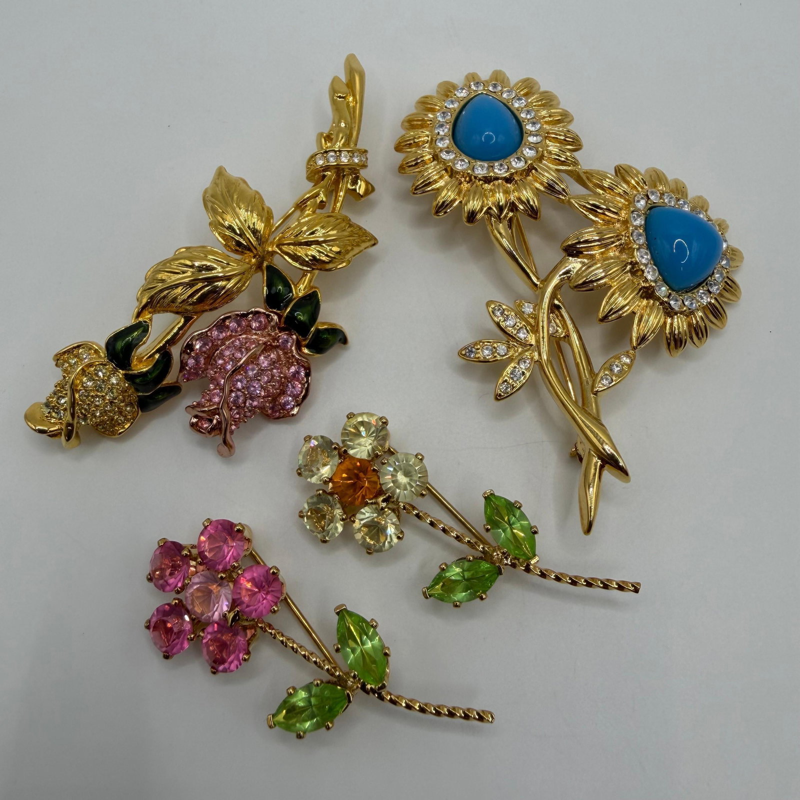 5 Pieces Nolan Miller Designer Floral Brooch Collection with Crystal Flower Accents AB13 (1 of 12)
