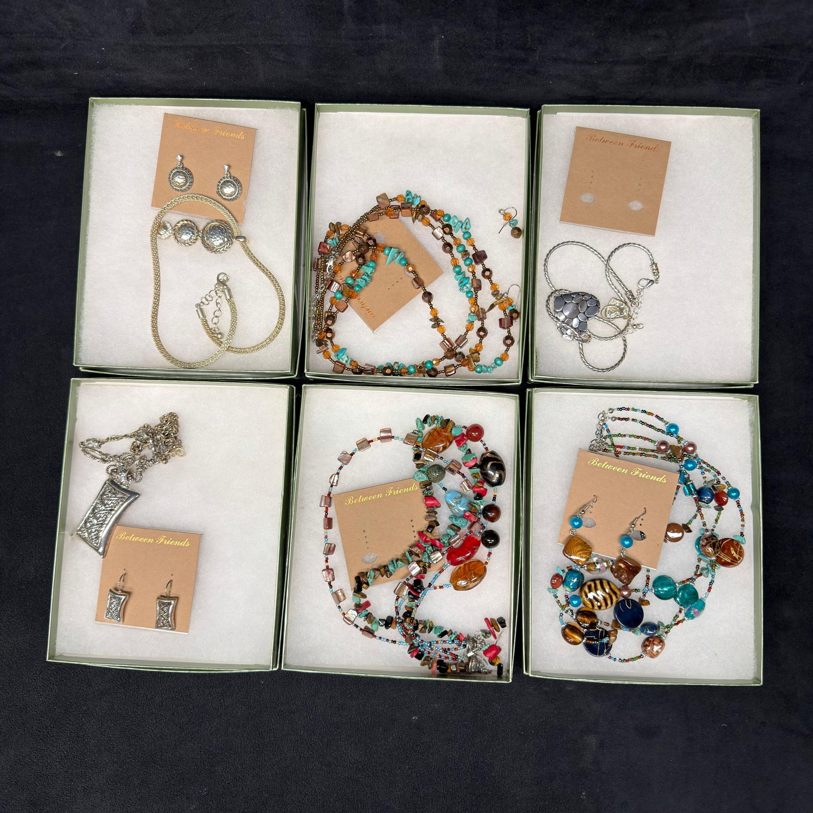Between Friends Fashion Jewelry Collection Six Boxed Sets Necklaces and Earrings (1 of 9)