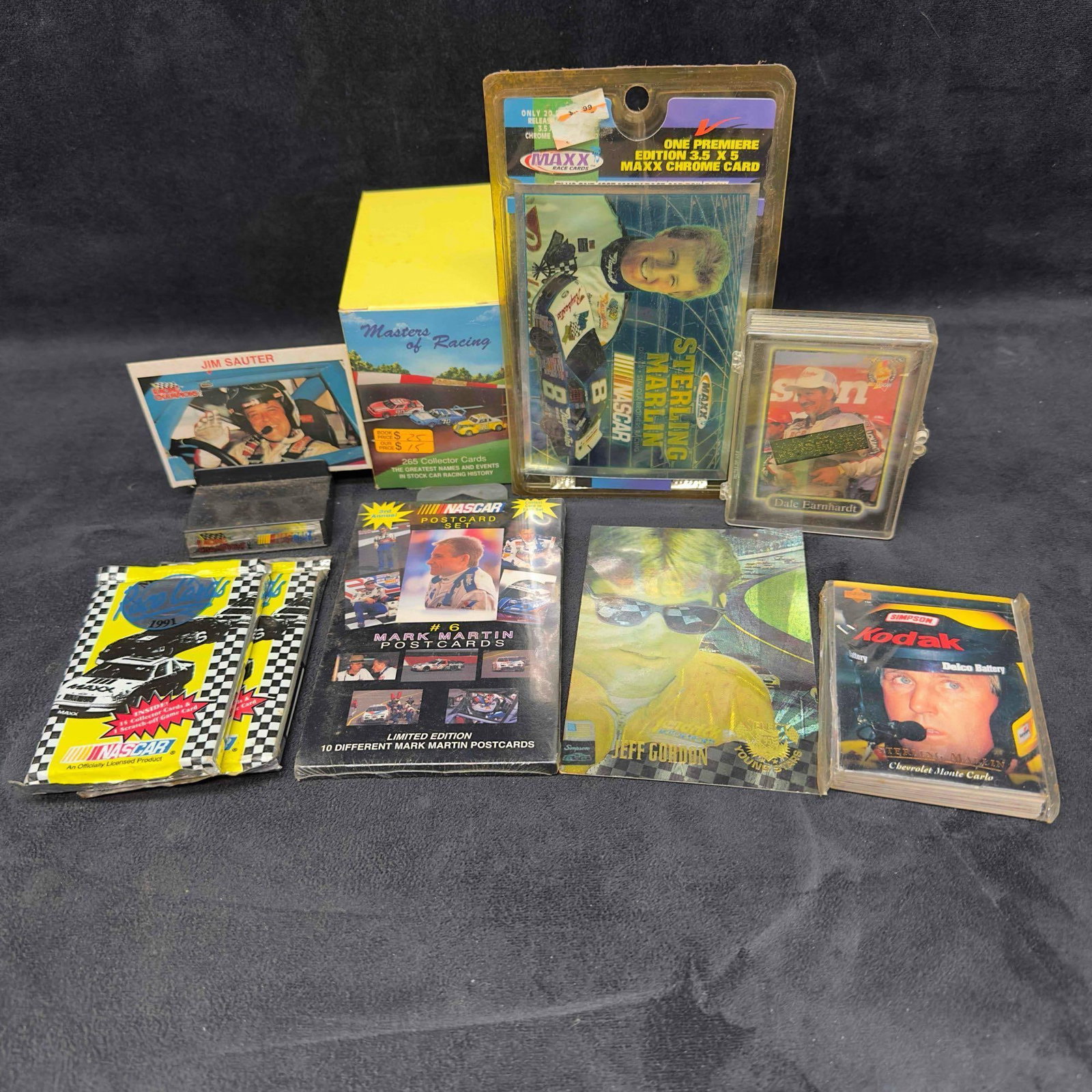 NASCAR Upper Deck Maxx Masters of Racing Race Cards Set Lot: NASCAR Upper Deck Maxx Masters of Racing Race Cards Set Lot. Various lot of NASCAR trading race cards. Some are in new condition, sealed, and some are pre-owned. Over 200 plus cards included in this