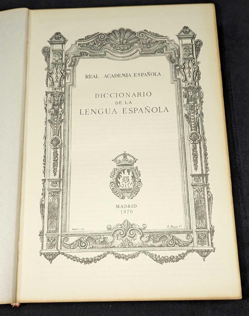 Diccionario De La Lengua Espanola Hardcover: Diccionario De La Lengua Espanola Hardcover. This was published in Madrid in 1970. This is approx 8 1/2" x 3" x 12 1/4" and it weighs 7.45lbs. Please note, all of the text included is in Spanish. The 