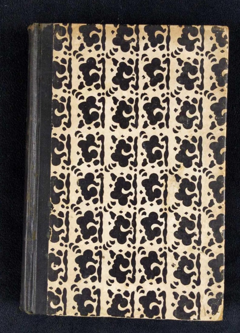 But Gentlemen Marry Brunettes by Anita Loos: But Gentlemen Marry Brunettes by Anita Loos. Published by Boni And Liveright in 1928 (New York). Book is approx 5" x 8" and weighs 1lb. Book is in good. vintage condition with some wearing on 