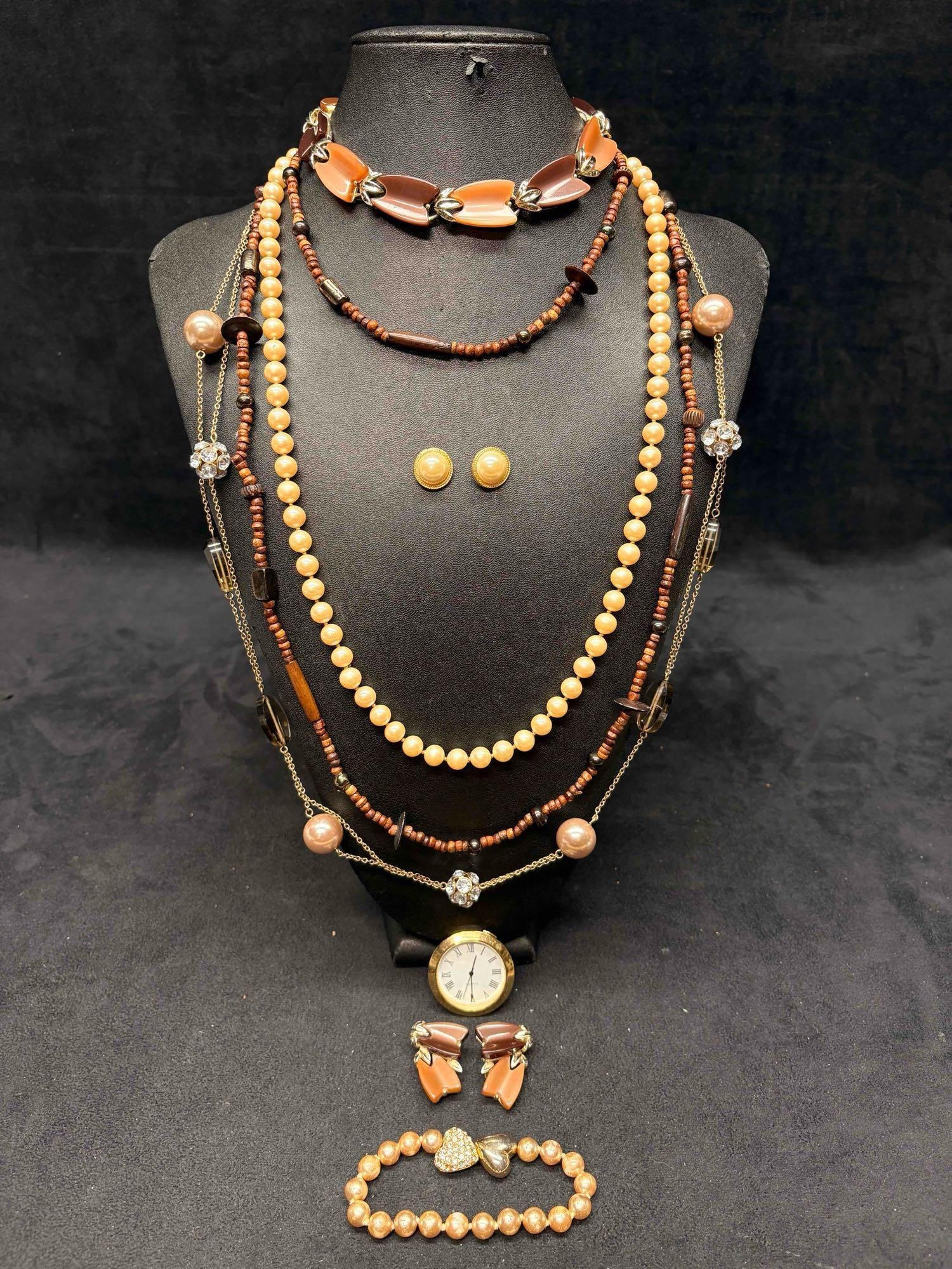 8pc Spiced Chai Mixed Costume Jewelry Lot: This lot contains 8 pieces of costume jewelry, all of which in overall good condition with minor flaws due to age and use. Please refer to the images provided for full context of the lot's conditi