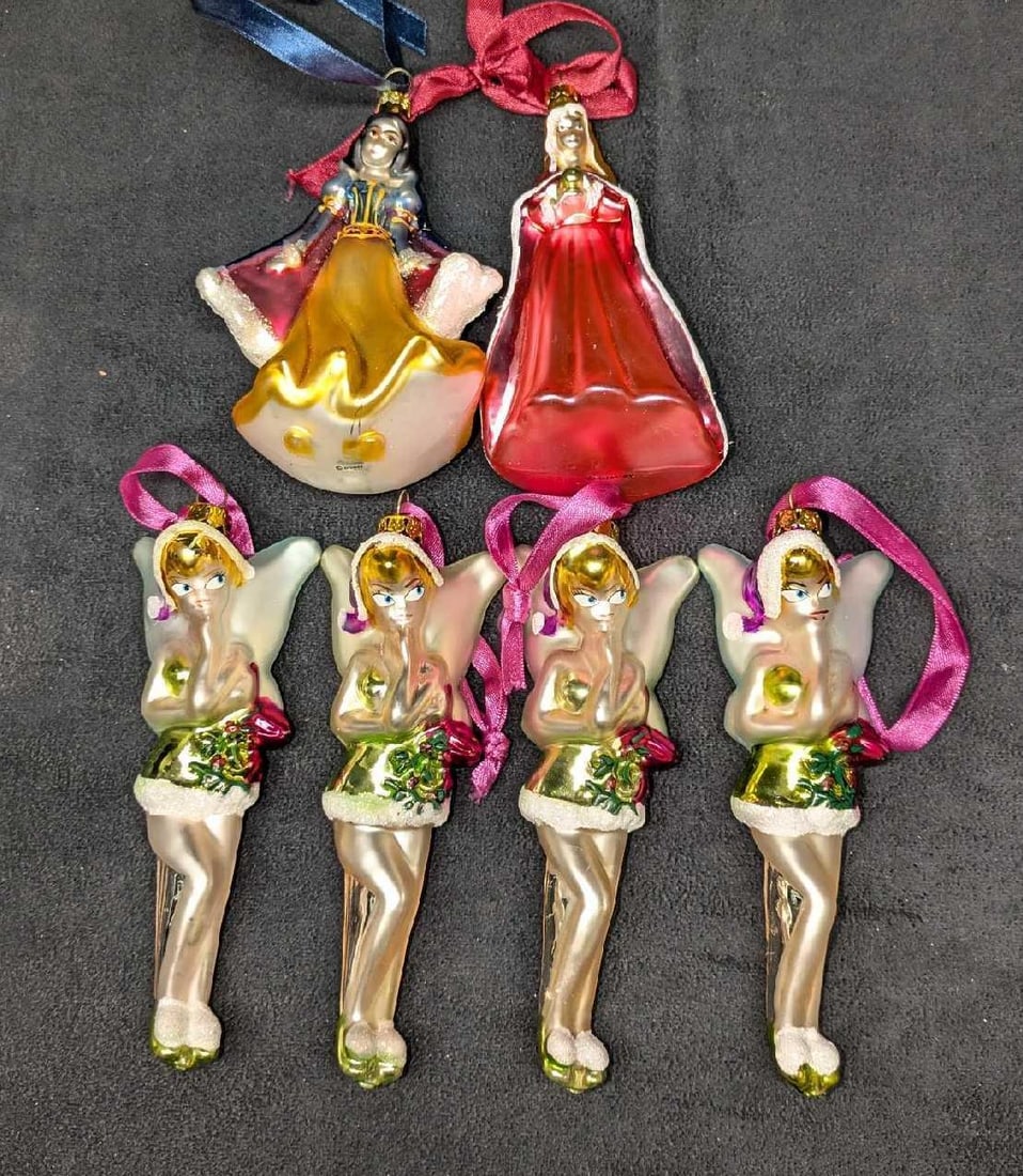 6 Vintage Glass Disney Tinkerbell, Snow White & Aurora Ornaments: 6 Vintage Glass Disney Tinkerbell, Snow White & Aurora Ornaments. These are similar to Radko, but are not. The Tinkerbell ornaments are approx 2" x 1 1/2" x 5 3/4". The Snow White is approx 3" x