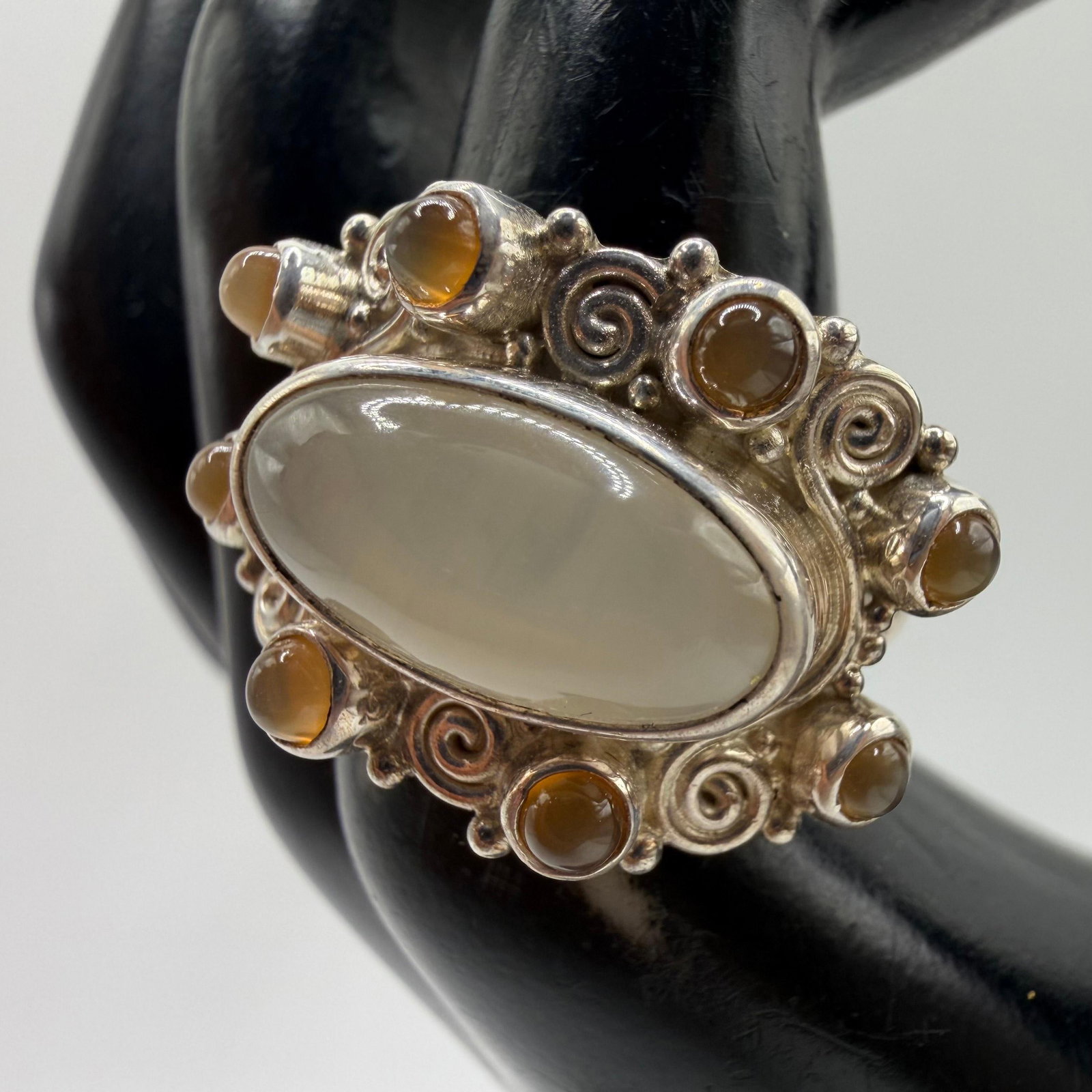 Sajen Oval Moonstone Sterling Silver 925 Statement Cocktail Ring: This item is in pre-owned, previously used/displayed condition with noticeable light wear and surface scratches. Please reference all photos for full details. This piece of jewelry has been tested and
