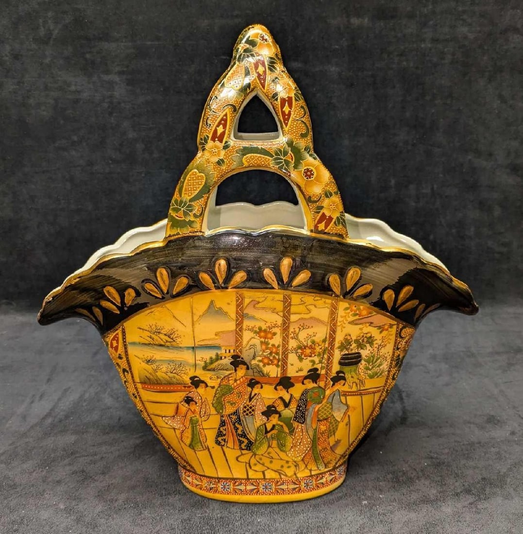 Vintage Chinese Satsuma Hand Painted Purse Vase: Vintage Chinese Satsuma Hand Painted Purse Vase. This is approx 13" x 5" x 13 7/8" and it weighs 4.20lbs. This has some signs of wear and color loss. Please see the images as they are part of the desc