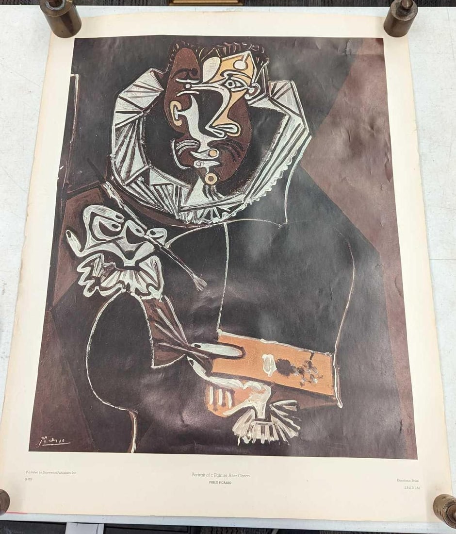 Vintage Pablo Picasso Portrait Of A Painter After El Greco Print: Vintage Pablo Picasso Portrait Of A Painter After El Greco Print This is 22" x 27" and it weighs 0.16lb. Rolled up, it is approx 22" x 2 3/4" x 3". Please note, that the signature on the print is not 
