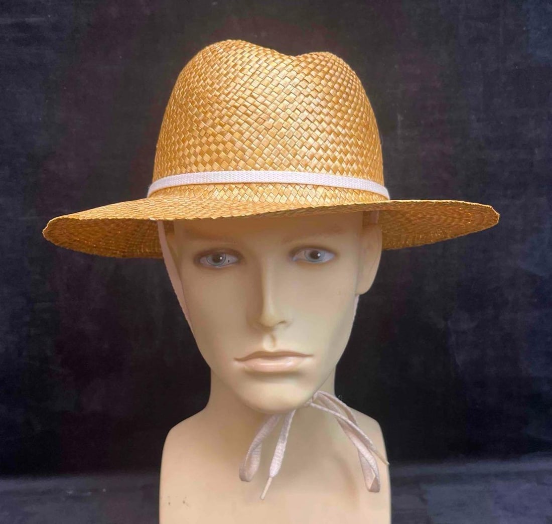 Vintage Straw Hat With Tie: This lot contains a Vintage Straw Hat With Tie. Total weight is approx 1.1oz. It is approx 12 1/2" x 12 1/4" x 4". Overall the hat is in average pre owned condition with a tear/hole in the back o