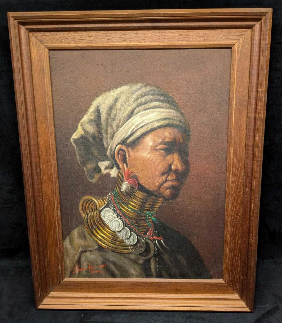 Framed Oil On Canvas Long Neck Thailand Old Woman: Framed Oil On Canvas Long Neck Thailand Old Woman. This is approx 21 1/4" 2 1/2" x 27 1/4" and it weighs 5.50lbs. The original was signed and dated by the artist on the bottom left. We could not