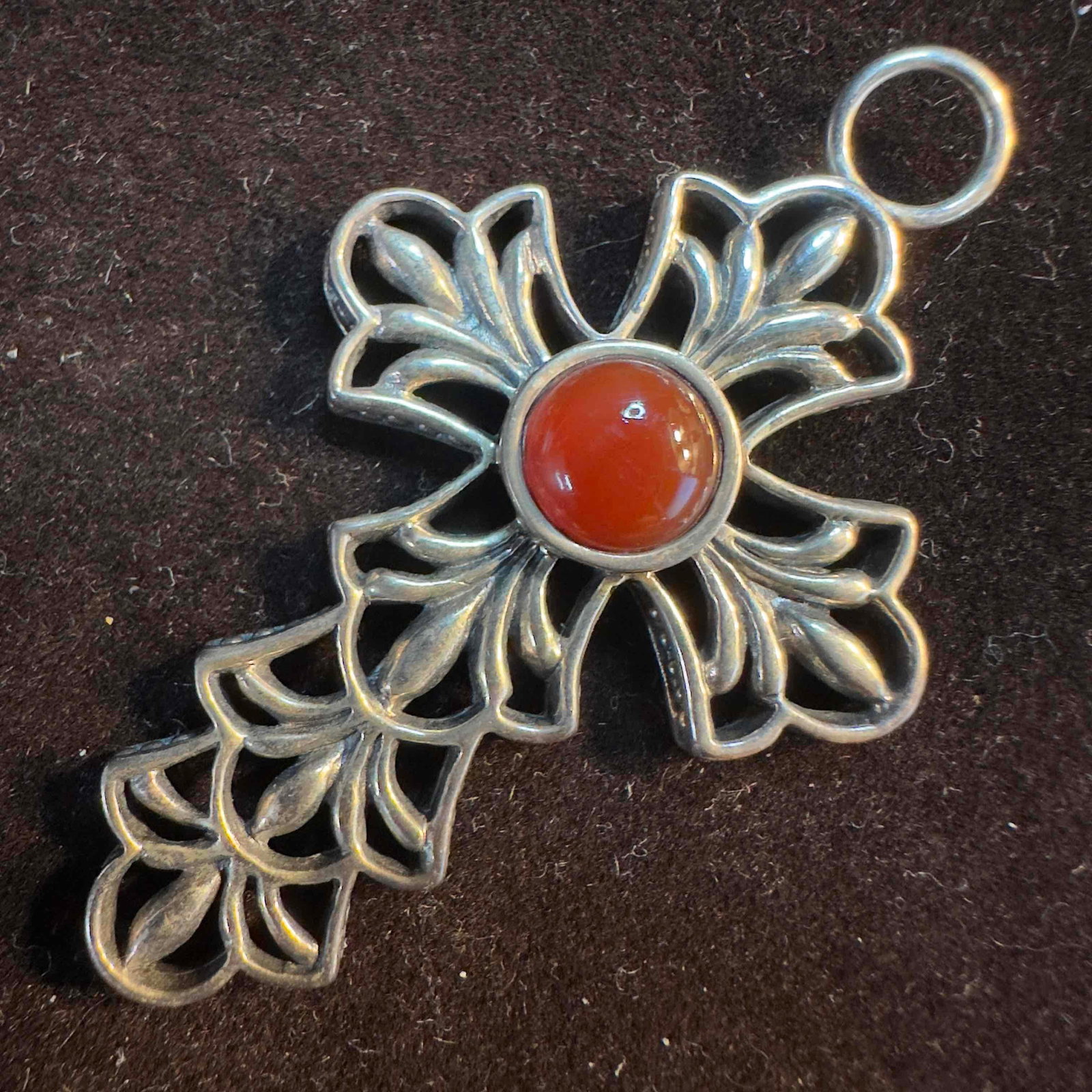 Carnelian Center Sterling Silver Ornate Cross Barse Pendant: This item is in good pre-owned, previously used/displayed condition with noticeable light wear, and surface scratches. Please reference all photos for full details. This piece of jewelry has been