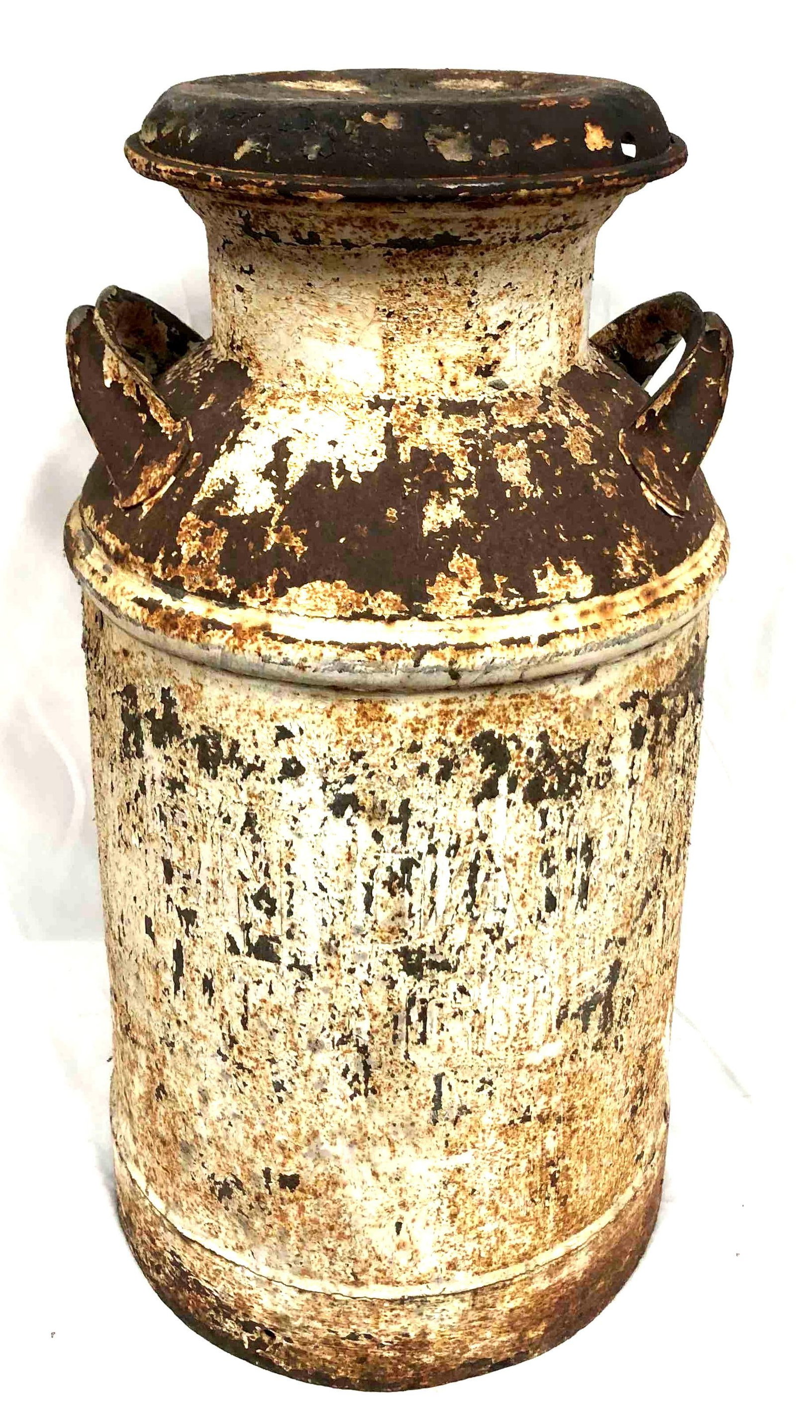 Vintage Milk Jug With Lid Metal/Rustic: This lot contains a vintage milk jug with a lid. The jug is a metal/rustic country aesthetic. Perfect for use as outdoor decor. It is approx 13" x 13" x 25 1/2" and weighs about 24.7lbs. Overall the j