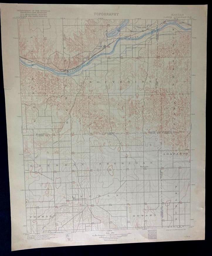 1915 USGS Topographic Map of Kansas: 1915 USGS Topographic Map of Kansas Printed in 1915, based on a survey done in the 1890s of the Lakin Quadrangle in Kansas. Map is in good condition with some very small tears around the edges, very