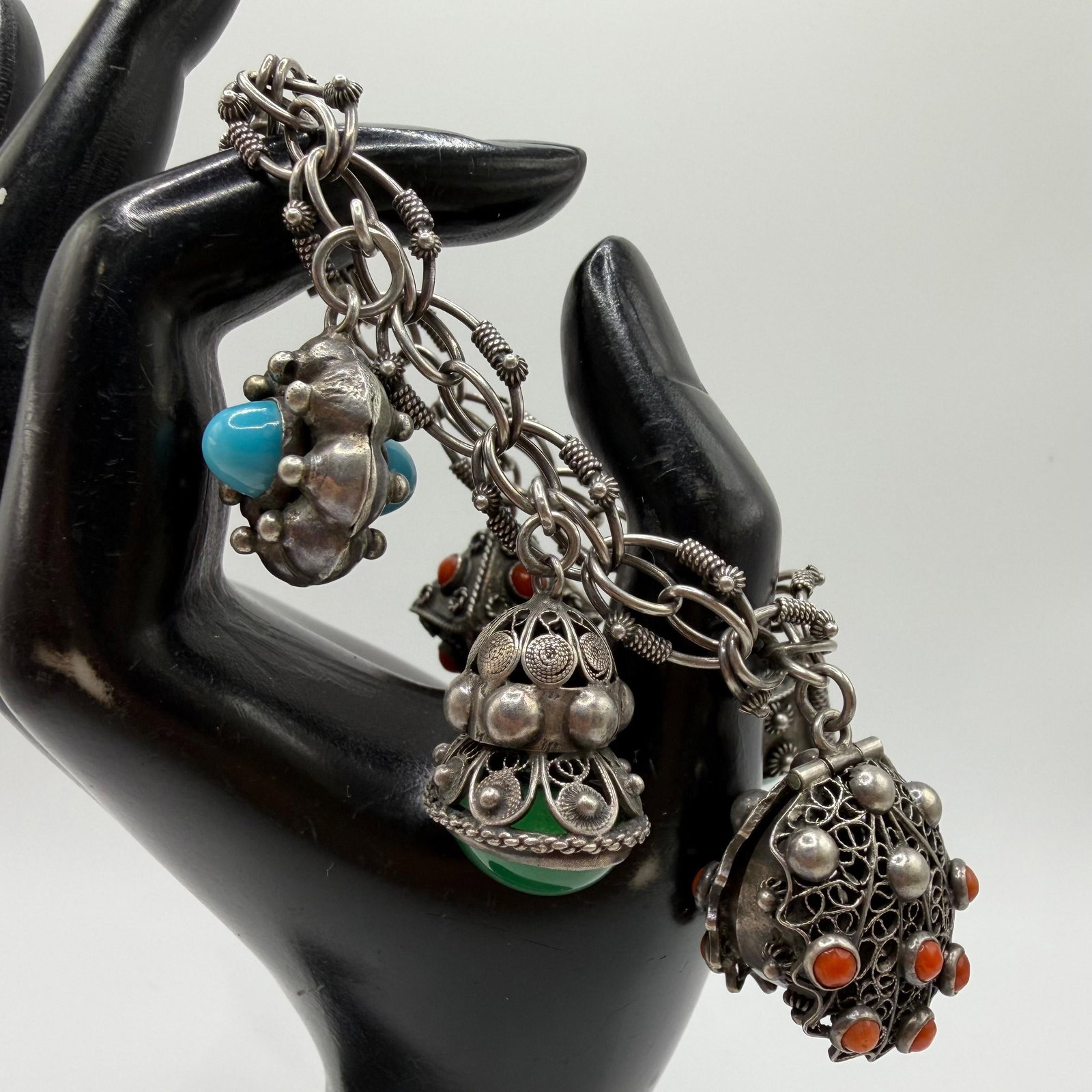 Pill Box Type Fob Charm Etruscan Revival Style 800 Silver Bracelet ER81: This item is in pre-owned, previously used/displayed condition with noticeable light wear and surface scratches. Please reference all photos for full details. This piece of jewelry has been carefully 