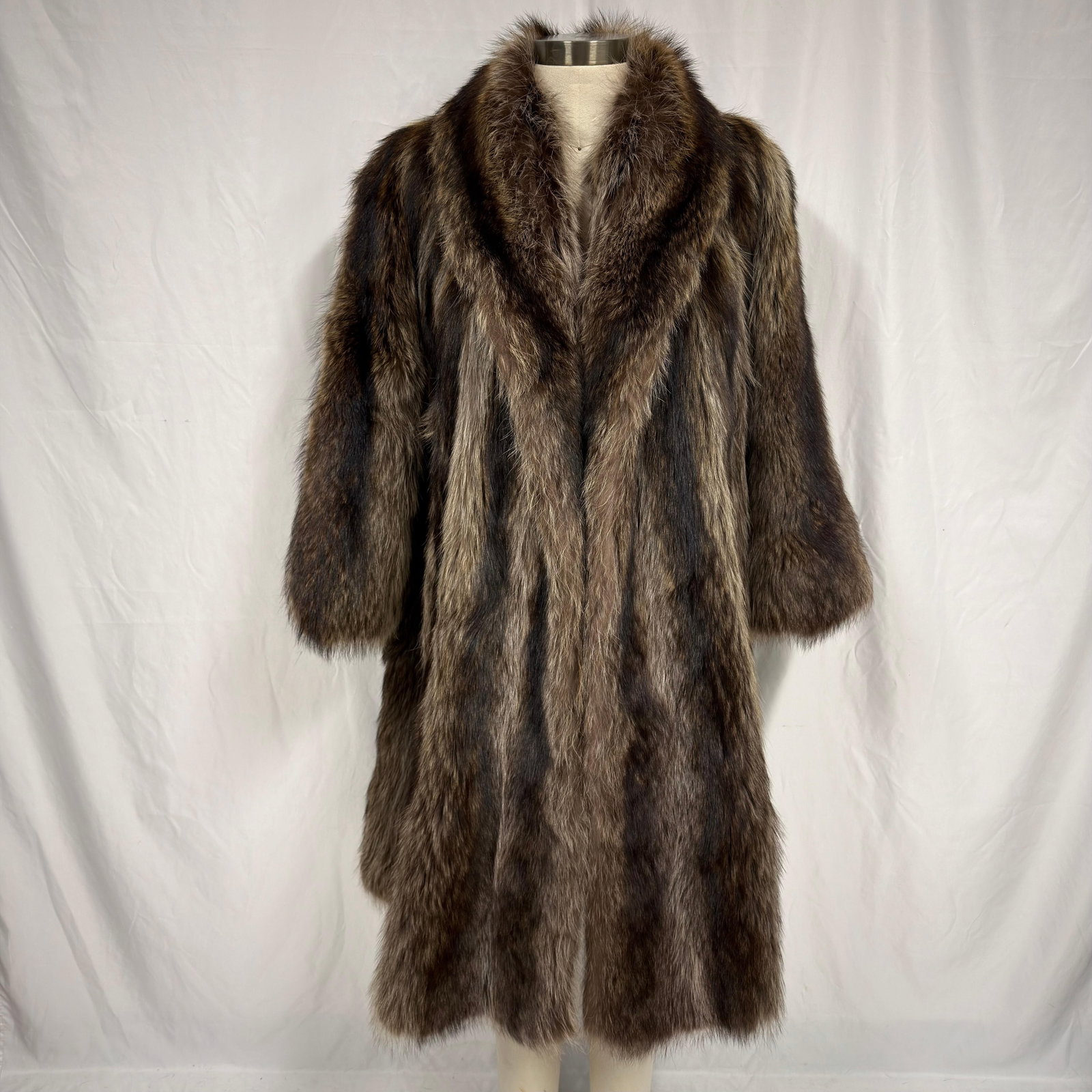 Vertical Pelage Pattern Raccoon Fur Coat Silver Gray Tones (1 of 7)