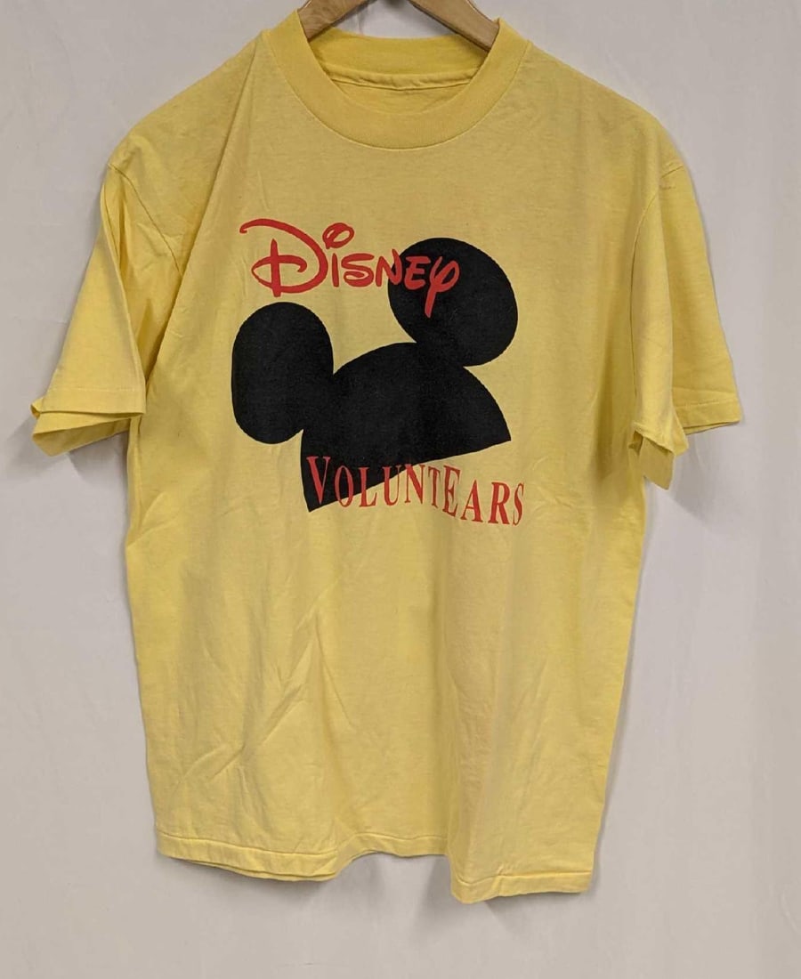 Disney Donald Duck And VoluntEARS Medium Shirts (1 of 5)