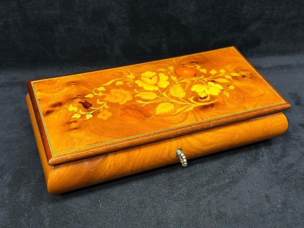 Vintage Wood Inlay Jewelry Music Box (1 of 4)