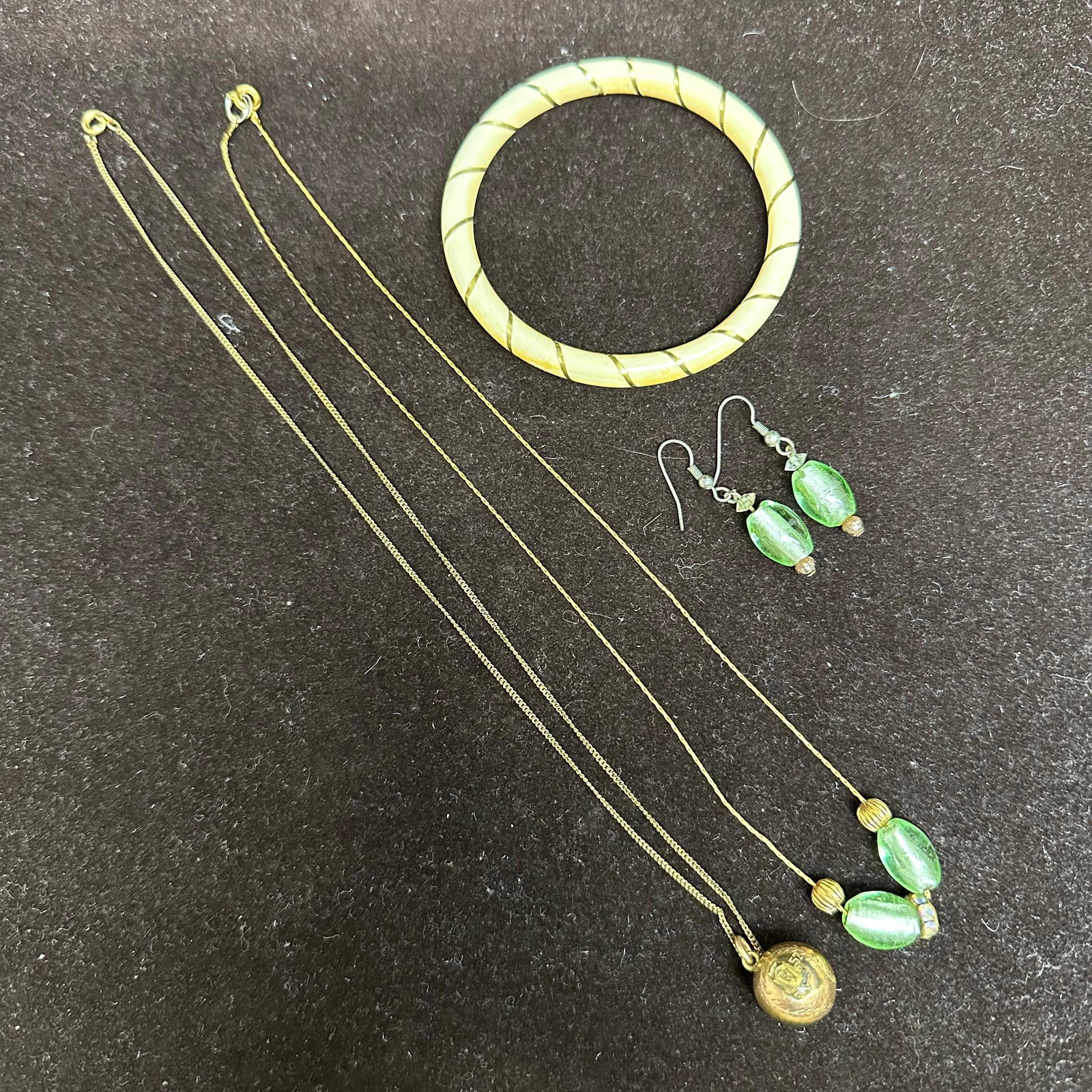Costume Jewelry Lot Passaic Valley Gold-Filled Necklace Murano-Style Green Glass Set and Inlaid: Charming mixed vintage costume jewelry lot, including: • Passaic Valley marked gold-filled round pendant on a gold-tone chain • Light green Murano-style glass bead necklace with matching d