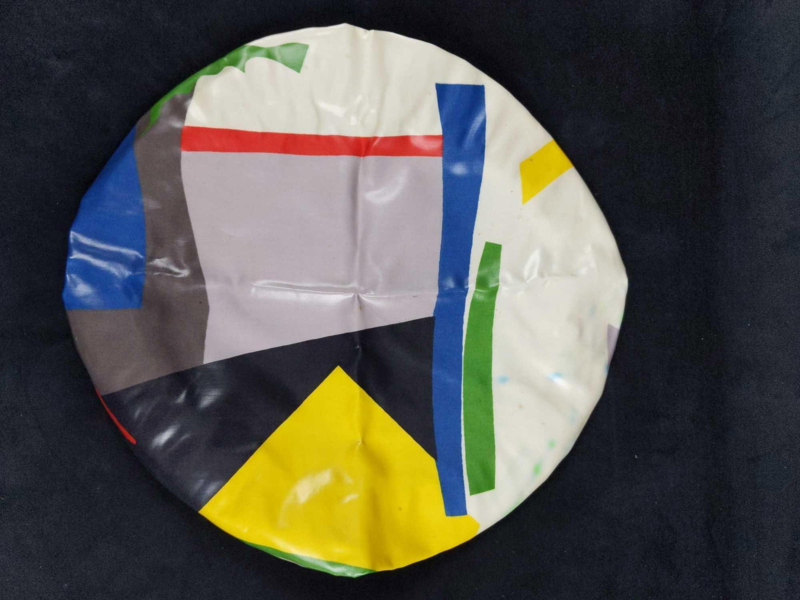 Disney World Institute Restaurant Turntable Cover (1 of 3)