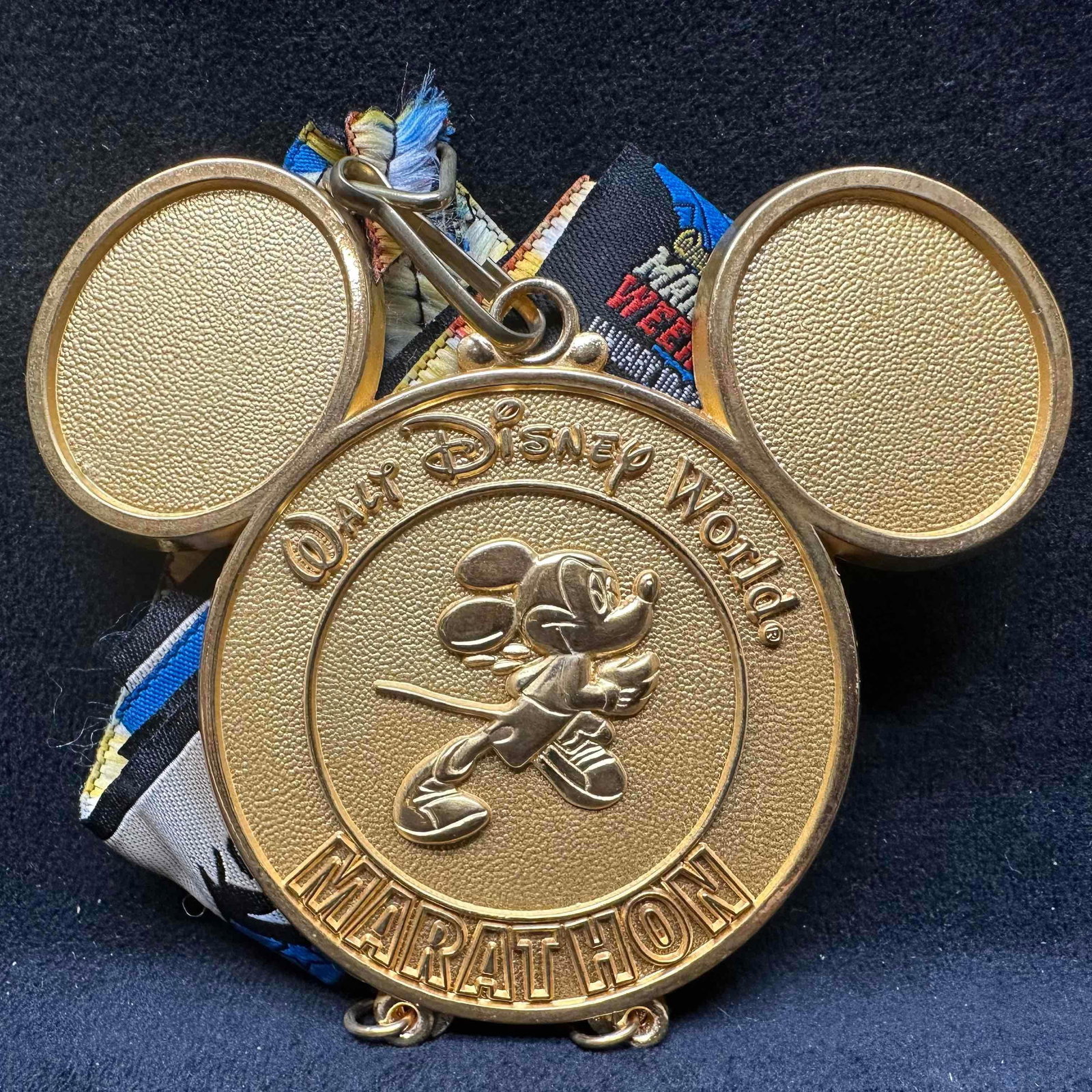 Walt Disney World Marathon Race Running Large Finisher Medal (1 of 6)