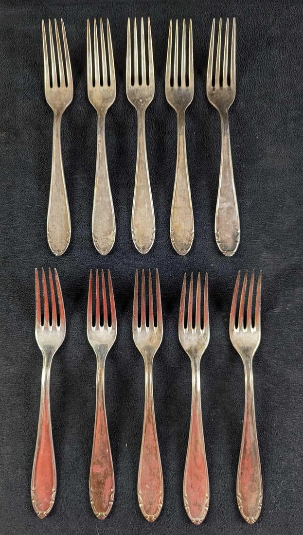 10 Retired Vintage BMF Silverplate Forks: Lot of 10 silver-plated forks by Bergische Metallwaren Fabrik in Germany. The spoons are marked BMF90 on the back. In good condition with some tarnish and scratches from wear. Each fork is approx 8" a