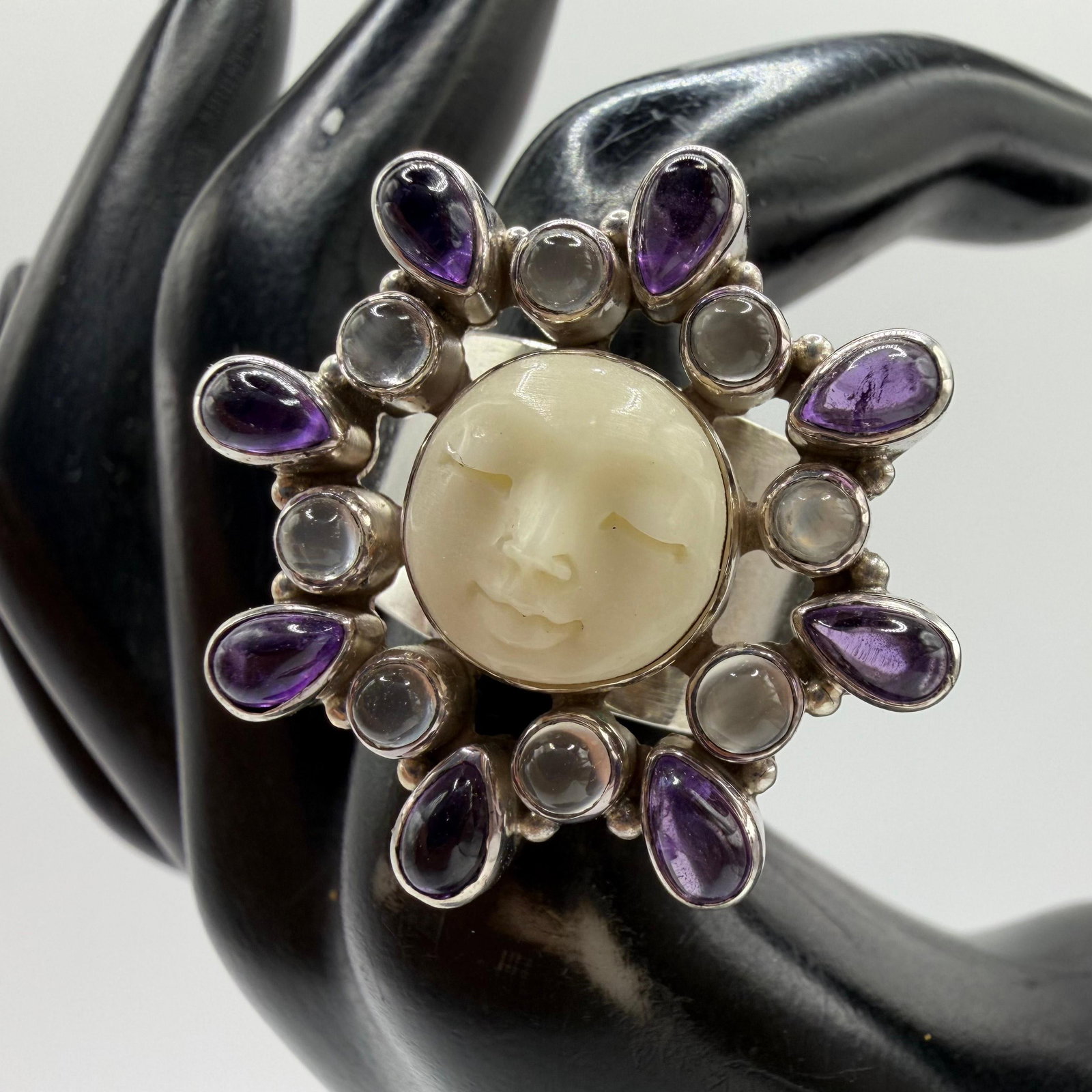 Carved Moon Face Cabochon Sajen Sterling Ring Amethyst AB54: This item is in pre-owned, previously used/displayed condition with noticeable light wear and surface scratches. Please reference all photos for full details. This piece of jewelry has been carefully 