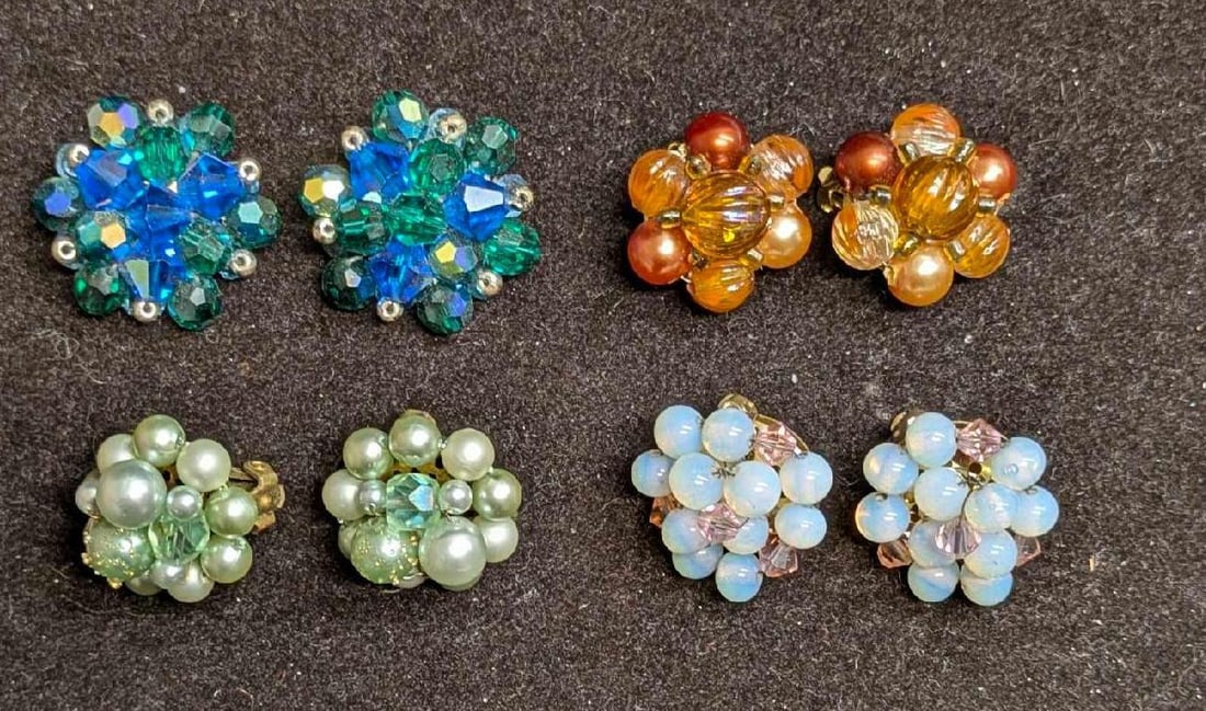 Vintage Beaded Japanese Hong Kong Clip On Earrings Lot Of 4: Vintage Beaded Japanese Hong Kong Clip On Earrings Lot Of 4. This lot includes: (1) Set Of Made In Japan Gold Tone Beaded Clip On Earrings. Each is approx 1" x 1" x 1 3/4". (1) Set Of Unsi