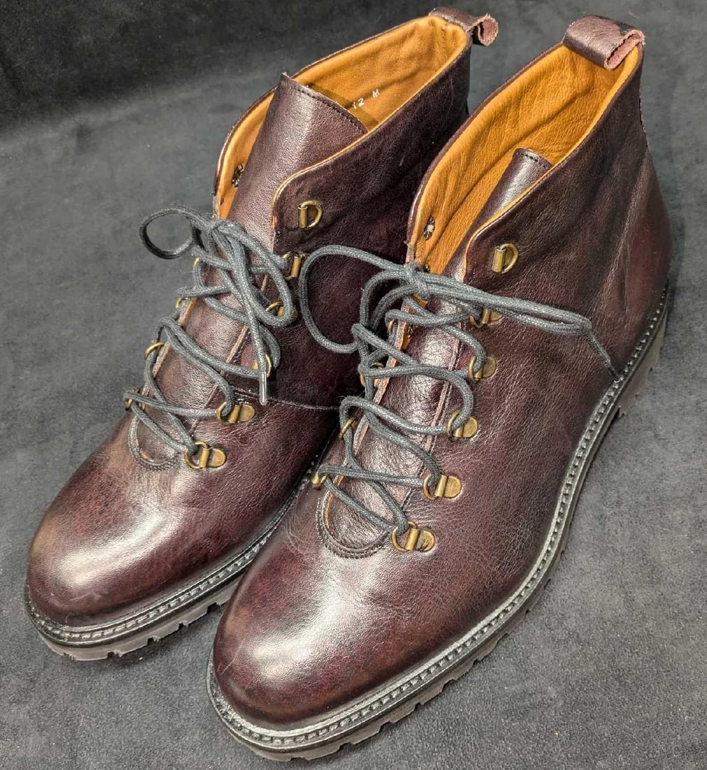 Men's Size 12 Mercanti Fiorentini Leather Italian Boots: Men's Size 12 Mercanti Fiorentini Leather Italian Boots. Each is approx 4 3/4" x12 1/2" x 6 1/8" and the total weight is 3lbs. The boots have light signs of wear and light scratches