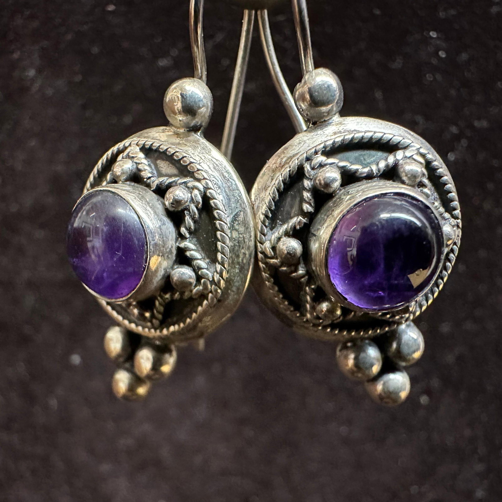 Bohemian Style Amethyst Cabochon Sterling Silver Drop Earrings O95: This item is in good pre-owned, previously used/displayed condition with noticeable light wear and surface scratches. Please reference all photos for full details. This piece of jewelry has been teste