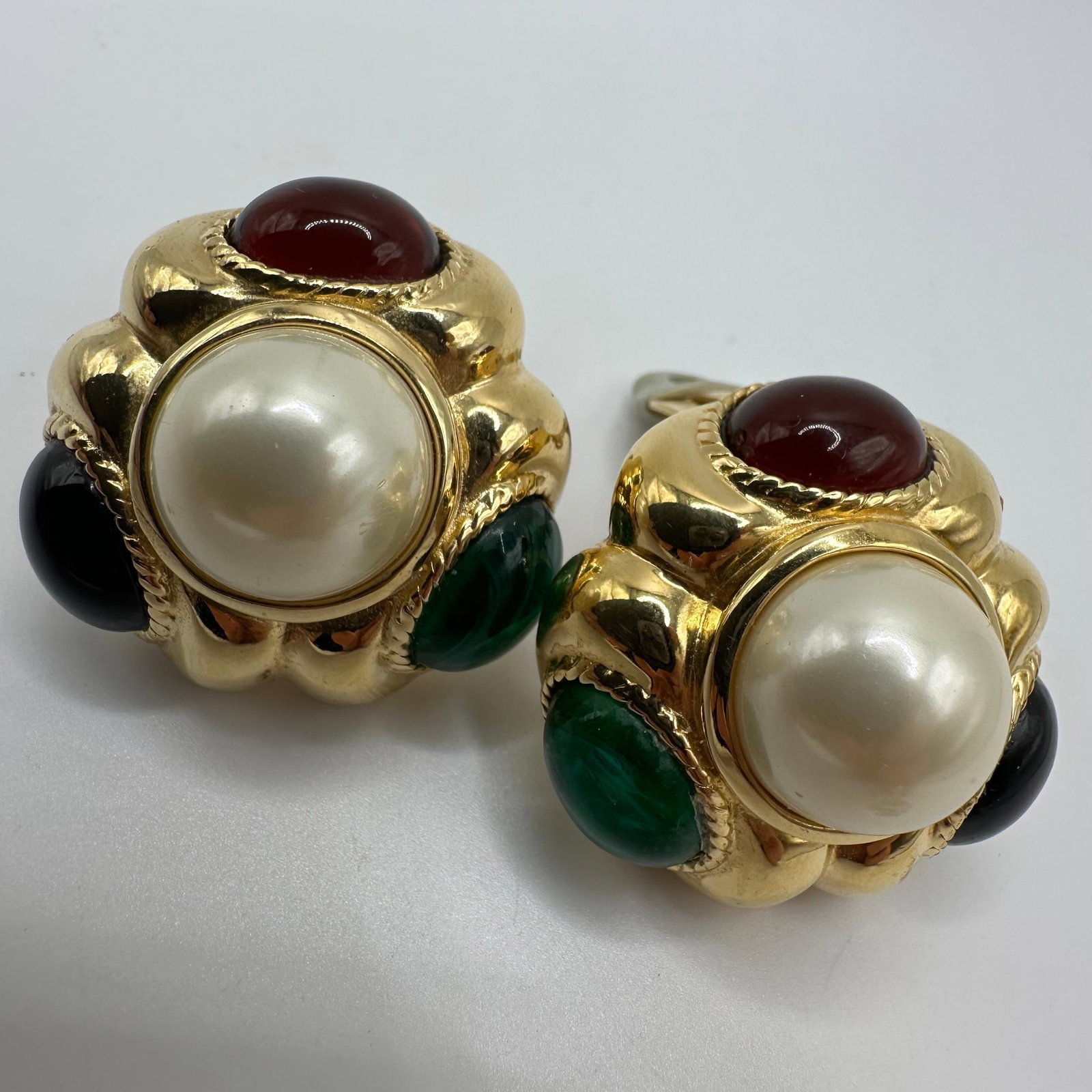 CINER Mughal Girpoix Style Gold Plated Earrings Multicolor Faux Pearl and Stone Glass Cabochons: The smaller glass cabochons are in a Gripoix or Mughal style in Ruby Red, Emerald Green & Jet Black, faux stone settings. Faux Japanese-style luster pearl cabochon centers. Gold-pla