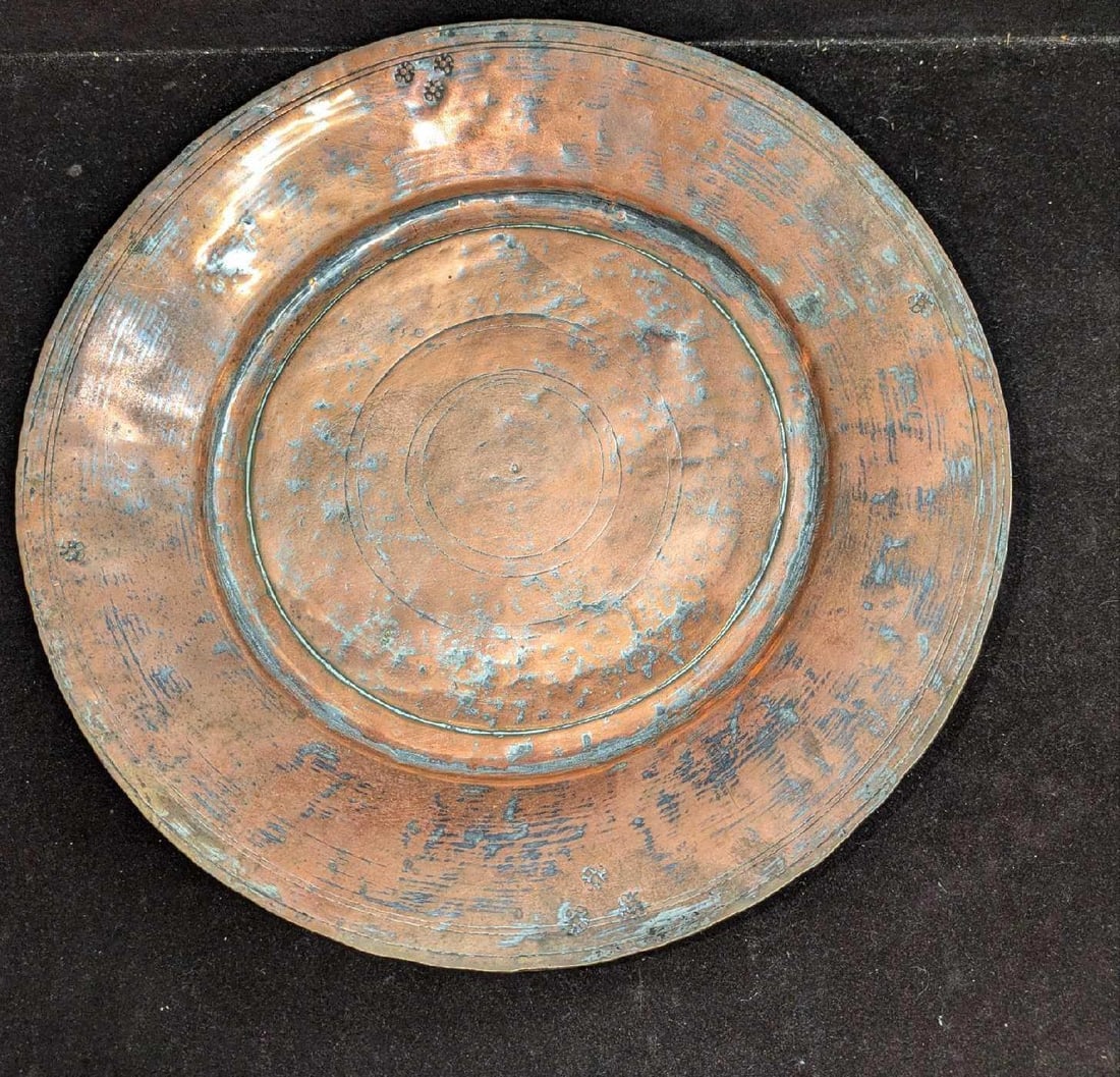 Antique Copper Metal Bowl: Antique Copper Metal Bowl. This is approx 11 1/2" x 11 1/2" x 1 7/8" and it weighs 1.07lb. The bowl has some heavy wear and dents. Please see the images as they are part of the description.