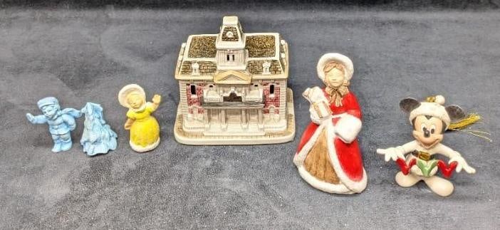 Christmas Disney Mickey And Christmas Figurines: Christmas Disney Mickey And Christmas Figurines. This lot includes: (1) Lenox Mickey Mouse With Hearts Ornament - 2010. This is approx 3 1/2" x 3" x 3 5/8". (1) Disney Magic/Sears Disneyla