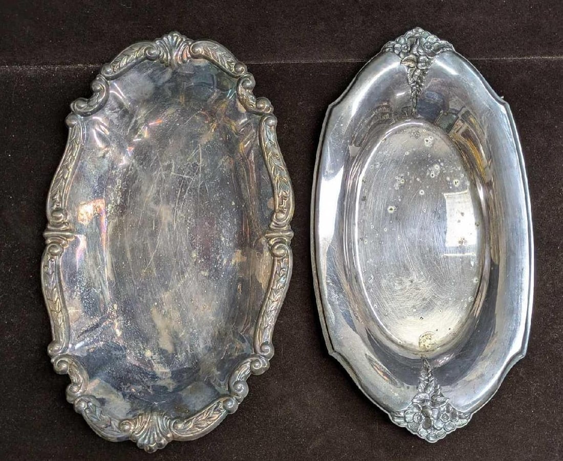 2 Vintage Silver Plated Trays (1 of 8)