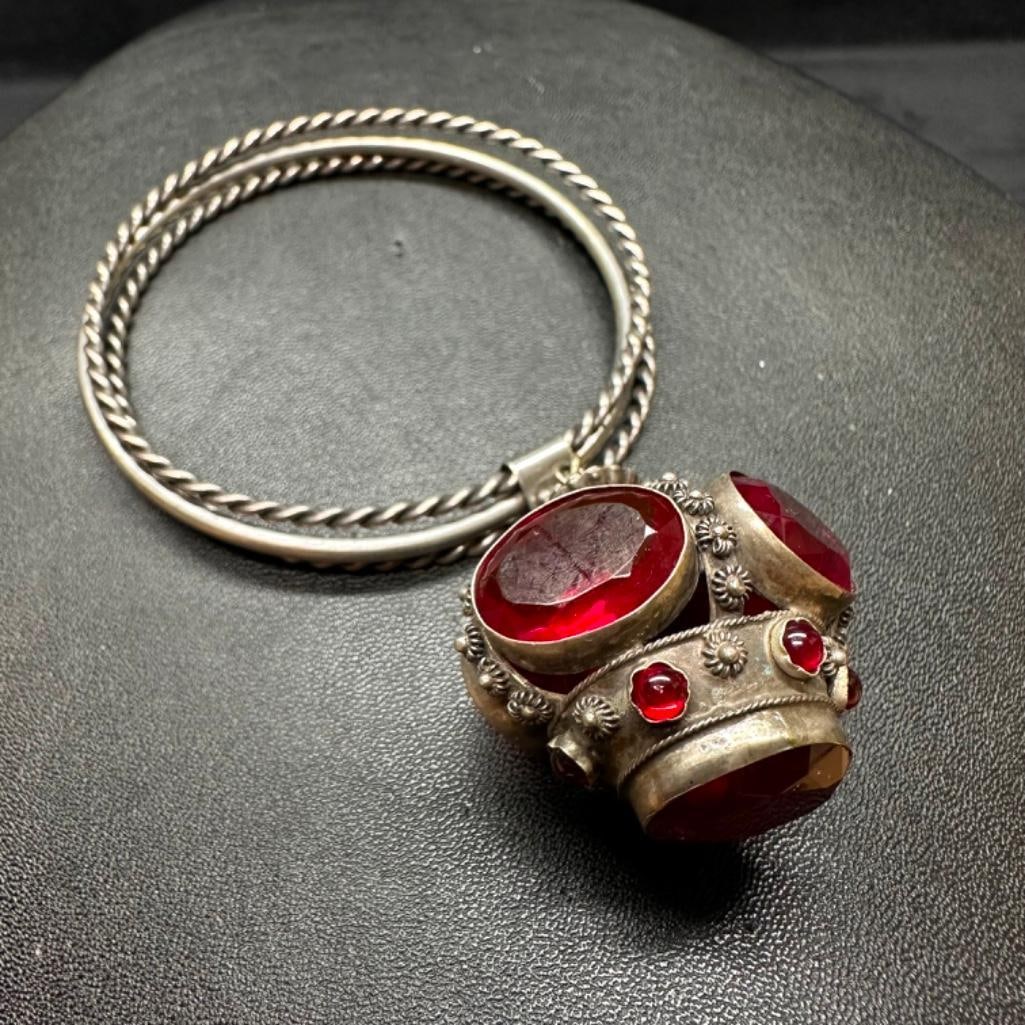 .800 Silver 3 Bangle Bracelet W/ Cadmium Glass Gems: This piece of jewelry has been tested and researched prior to listing. Please view all our pictures they are part of our description. DETAILS: Metal - .800 Silver Color - Silver Stones - cadmium 