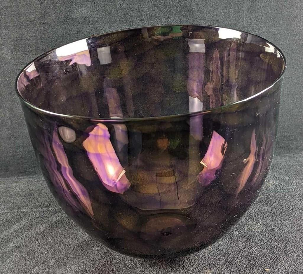 Hand Blown Glass Bowl by HokansonDix Glass Fine Art: Hand Blown Glass Bowl by HokansonDix Glass Fine Art. Was signed and dated (2006) by the artist on the bottom of the bowl. The bowl is approx 11" x 11" x 10" and it weighs 4.42 lbs. The bowl has a