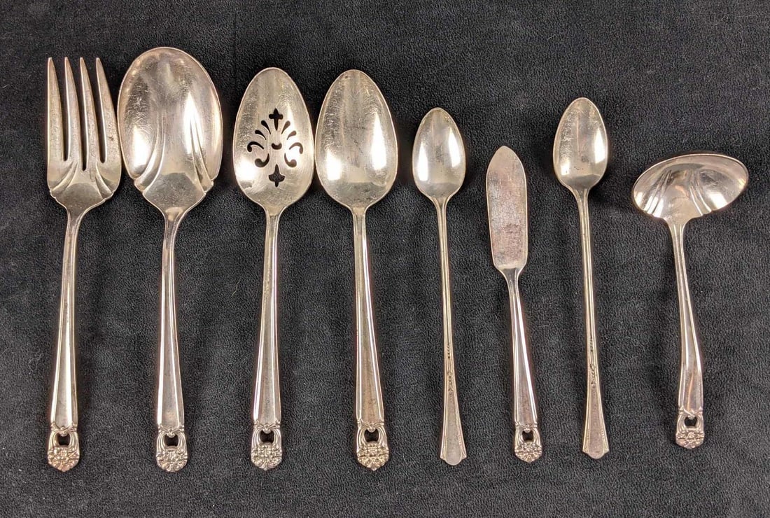 Eight Vintage Eternally Yours Silverplate Silverware: This lot includes eight " Eternally Yours" Silverplate Dinnerware by International Silver. This retired series was released from 1941 - 1973. This includes: (1) Solid Gravy Ladle.