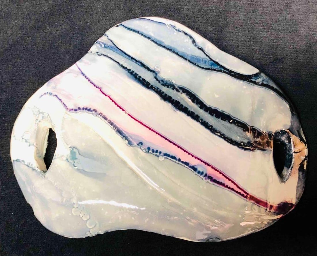 Handmade Ceramic Belt Buckle: This lot contains a Handmade Ceramic Belt Buckle. The belt buckle is approx 4 1/2" x 6 1/4" x 3/4" and it weighs about 0.3lbs. Overall the belt buckle good used condition with some light wear from