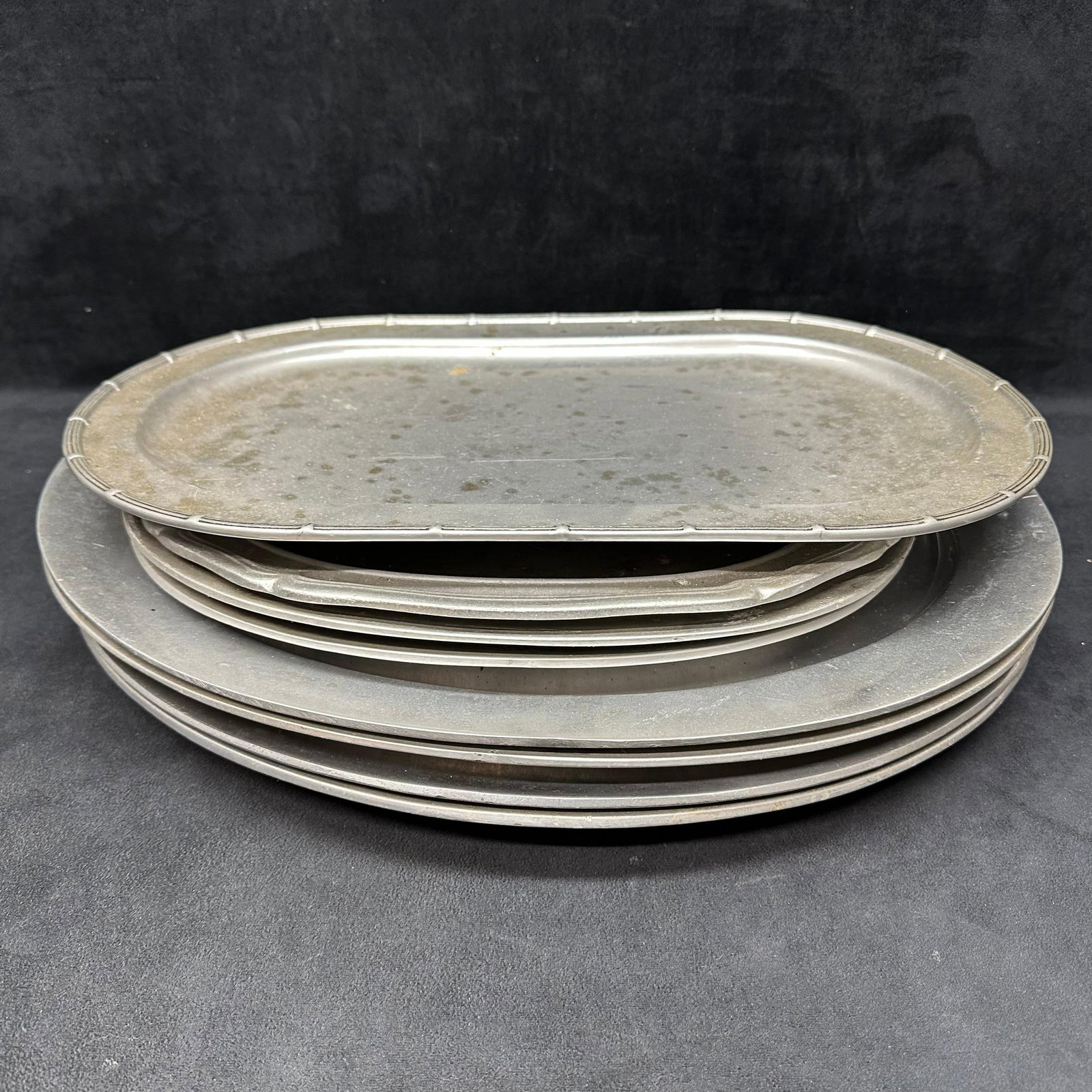 Wilton Armetale Pewter Oval Serving Platters Various Sizes Set of Eight (1 of 10)