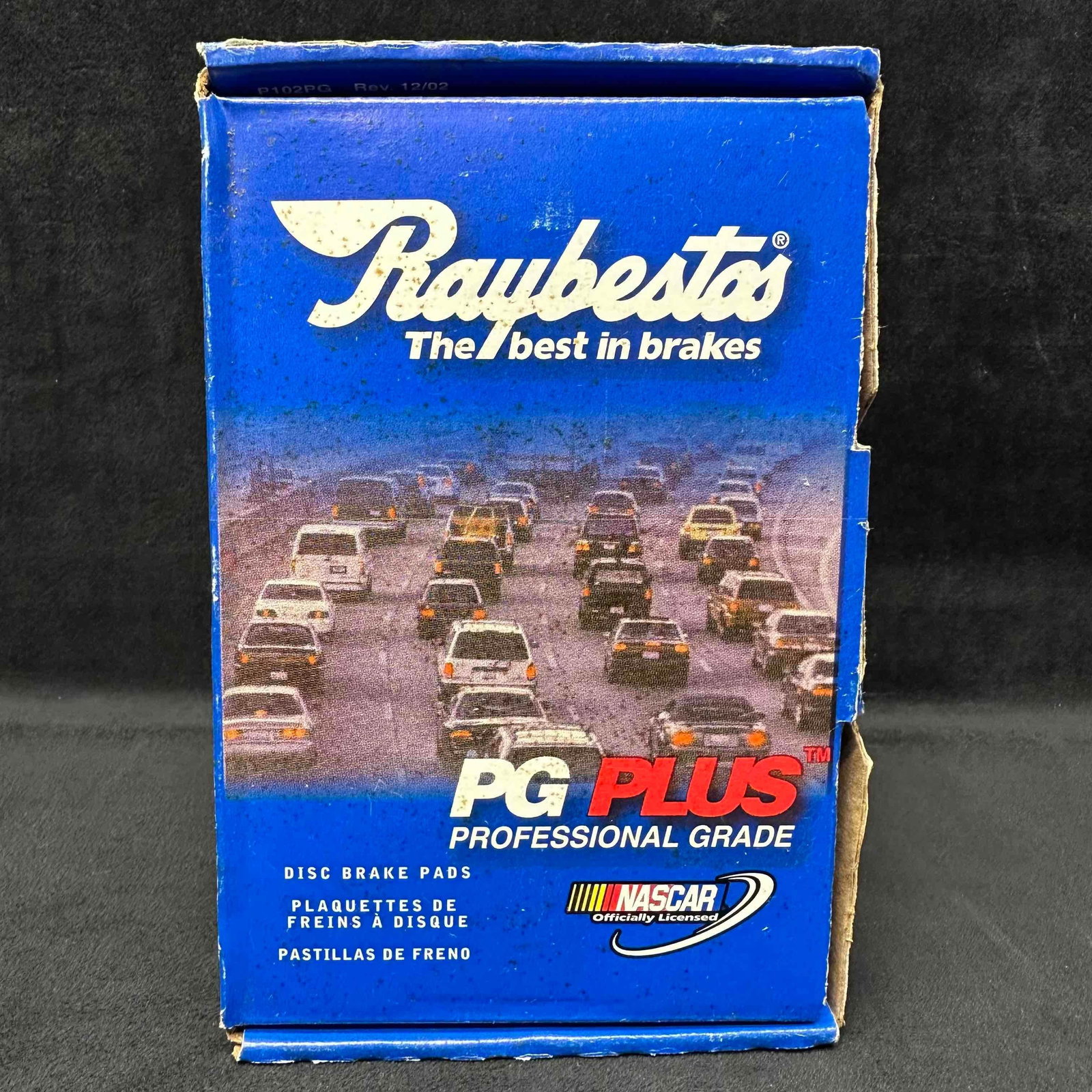 Raybestos PGD562 Disc Brake Pads Set PG Plus Brakes: Raybestos PGD562 Disc Brake Pads Set PG Plus Brakes. This item is in good like new, previously displayed condition with light wear, and surface scratches on the outside of the package. Please