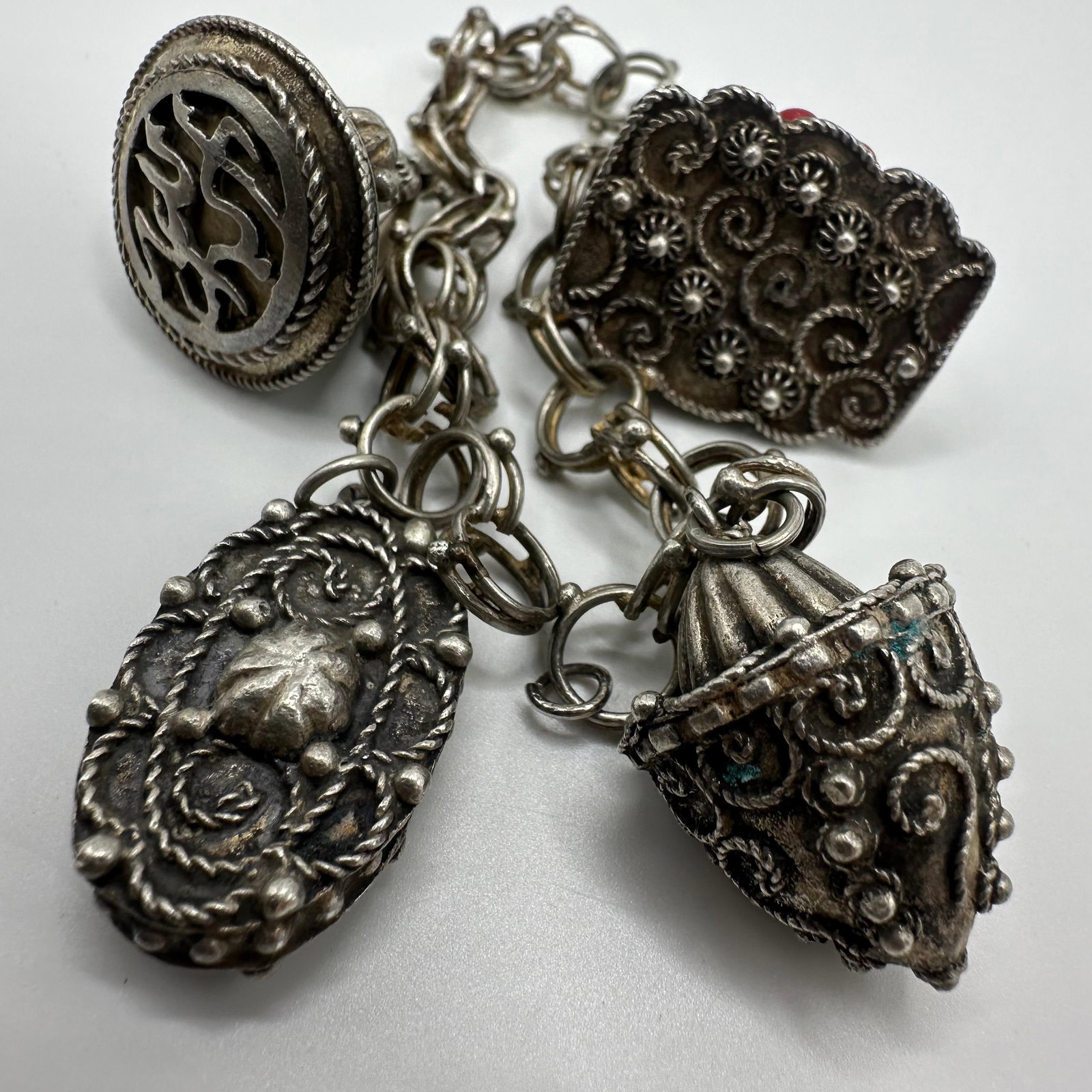 Broken Etruscan Revival Style Filigree Ornat Fob Charms Silver Bracelet Q78: This item is in good pre-owned, previously used/displayed condition with noticeable light wear and surface scratches. Please reference all photos for full details. This piece of jewelry has been teste