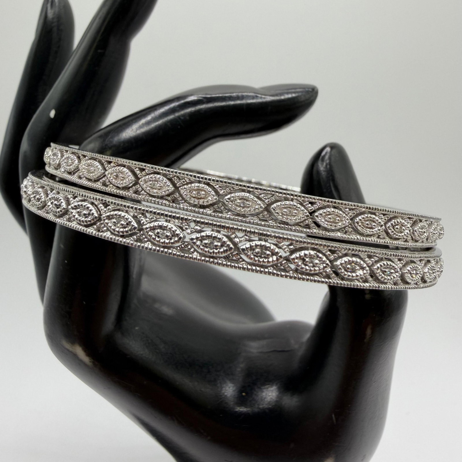 Sterling Silver Bangle Bracelet Set Geometric Patterned Pave Design ER16: This item is in pre-owned, previously used/displayed condition with noticeable light wear and surface scratches. Please reference all photos for full details. This piece of jewelry has been carefully 