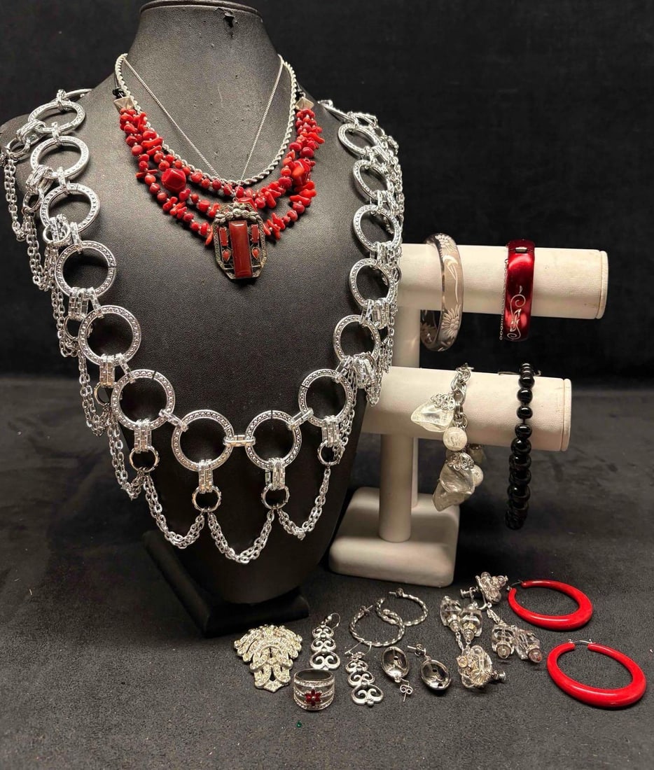 15pc Red and Silver Toned Ember and Snow Costume Jewelry Collection: This lot contains 15 pieces of pre-owned costume jewelry, paired together in a stylized set. Each piece is in good conditions, with wear and tear over the years visible on some of the jewelry. Please