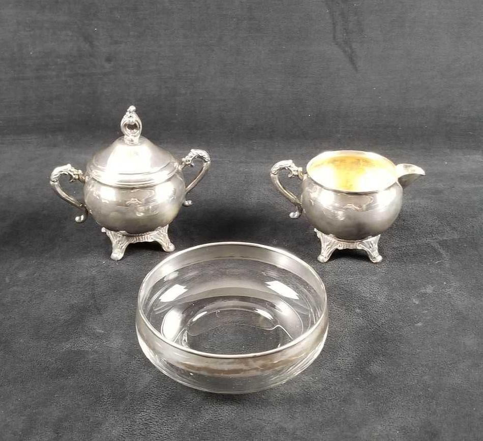 Pilgrim Silver Plated Creamer and Sugar with Bowl: This lot contains: 1- Pilgrim creamer with footed base, makers mark on bottom. Inside the creamer engraved is "Sales Leader Spring 1965"- no lid. Approx. measures 5" (with lip and han
