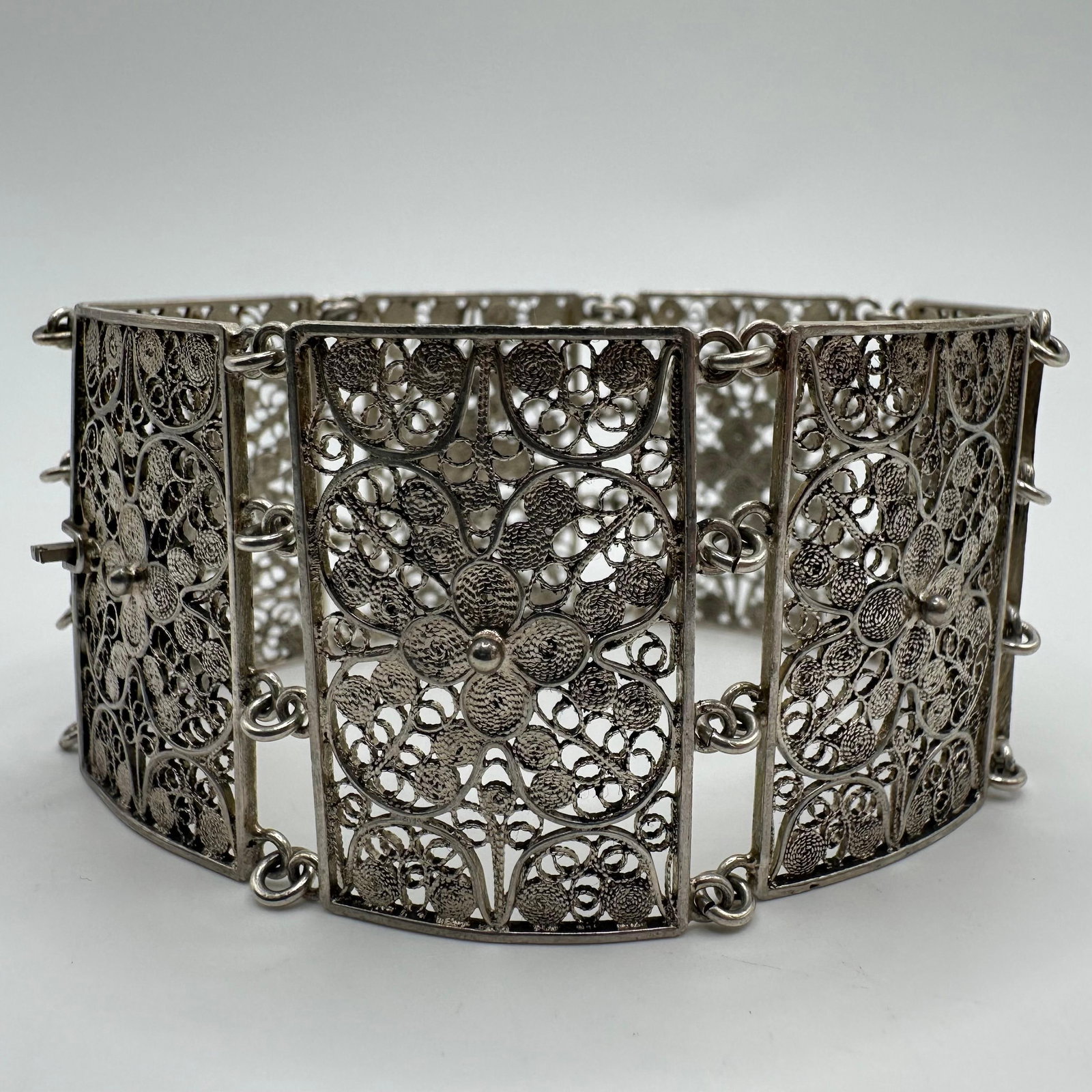 Filigree Ornate Silverwork Panel 800 Silver Bracelet Floral Motif M18: This item is in good pre-owned, previously used/displayed condition with noticeable light wear and surface scratches. Please reference all photos for full details. This piece of jewelry has been