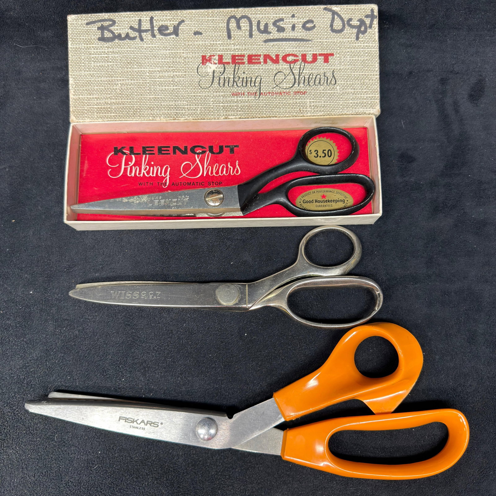 Lot of Three Vintage Pinking Shears Kleencut Wiss and Fiskars Saw Toothed Zig Zag Scissors (1 of 4)