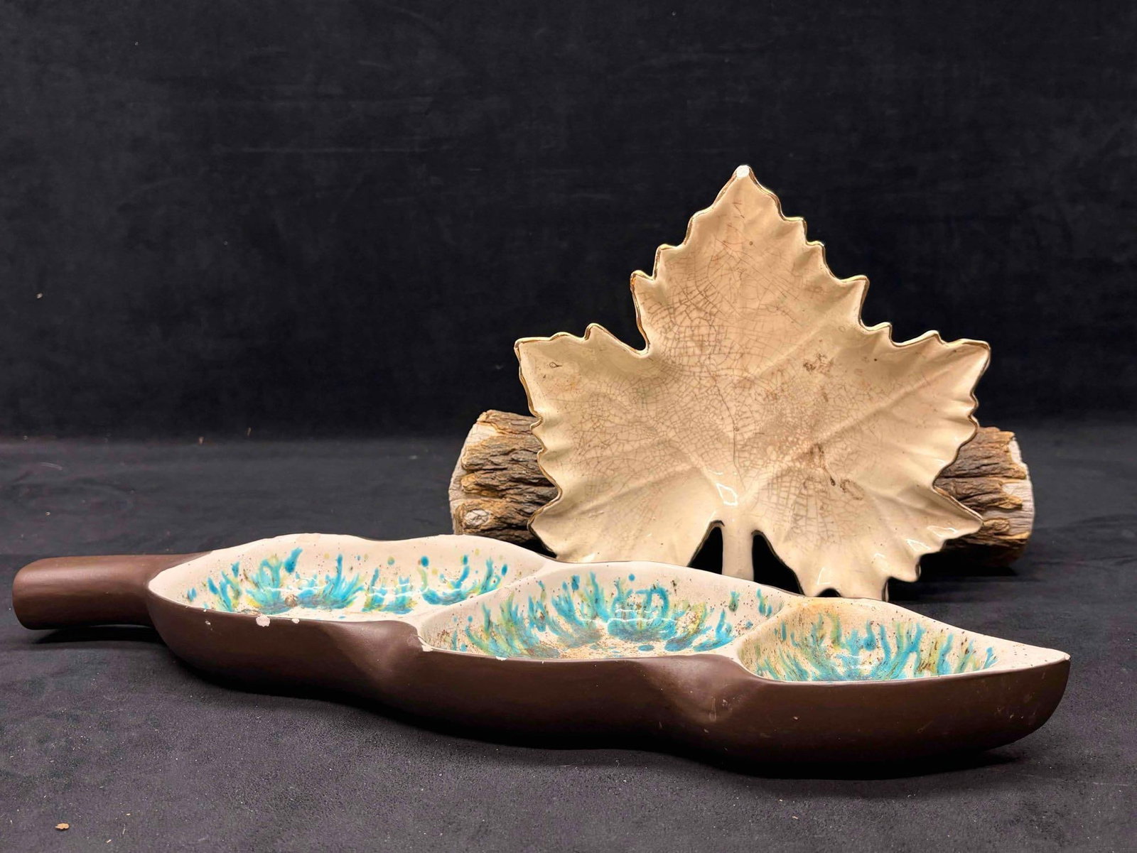 2pc Fall Themed Ceramic Trinket Trays: This Fall/Autumn inspired lot consists of trinket or jewelry trays. Both show their age with collected dust in the grooves and cracks of the ceramic glaze. There are a few chips on the perimeters of e