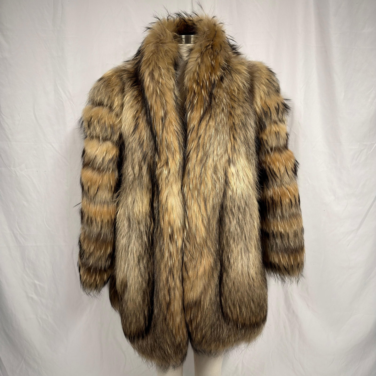 Coyote Fur Coat Jacket with Shawl Collar Style FC10J: The fur coat appears to be crafted from genuine natural fur and retains excellent volume and softness. Overall, the Fur Coat is in good pre-owned condition, with some light wear and minor separation