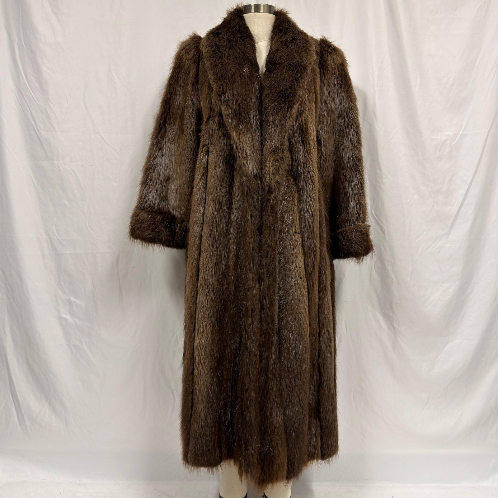Fisher Fur Coat Full Length FC5E (1 of 10)