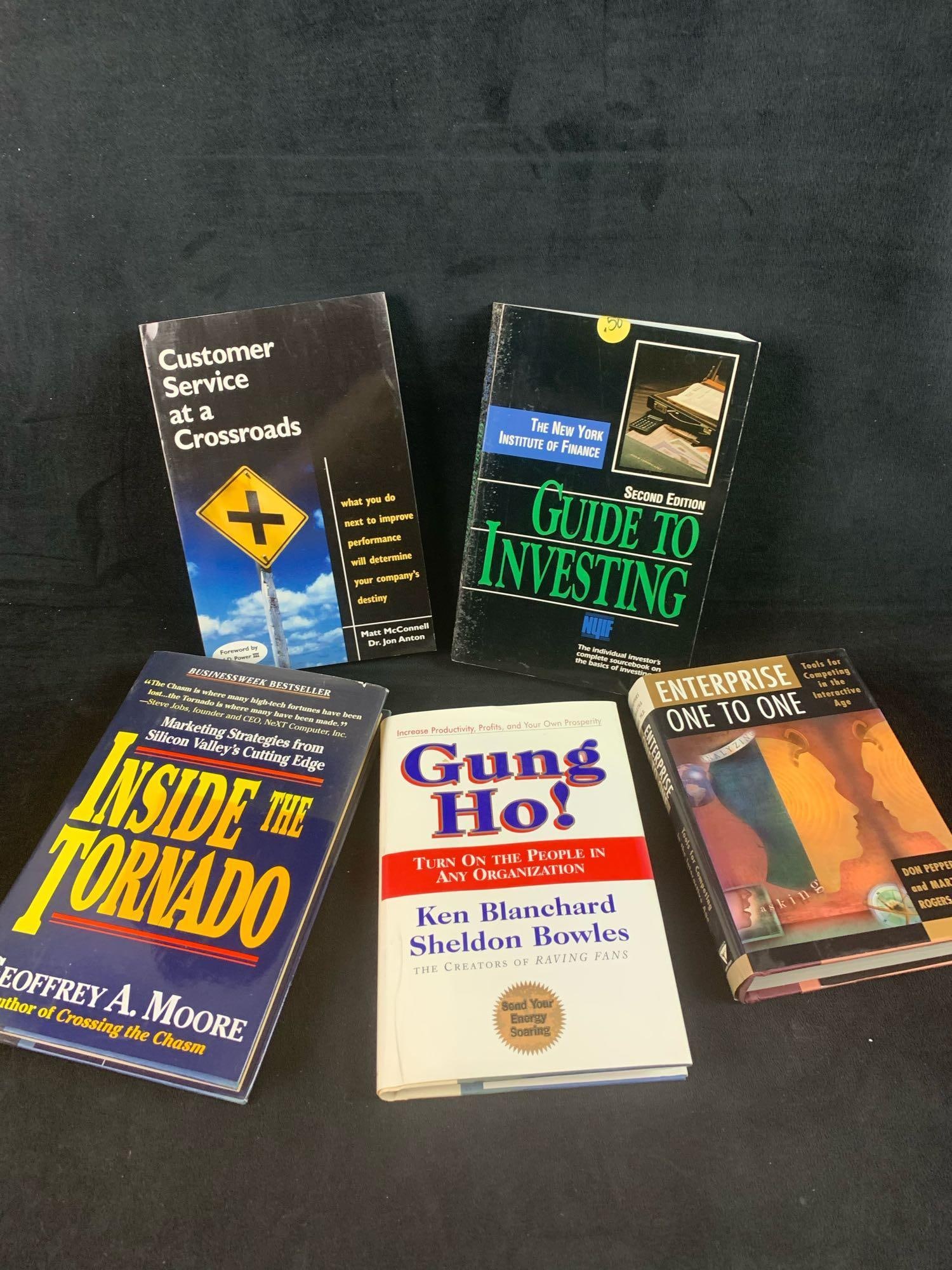 Lot Of 5 Vintage Business finance Books (1 of 7)