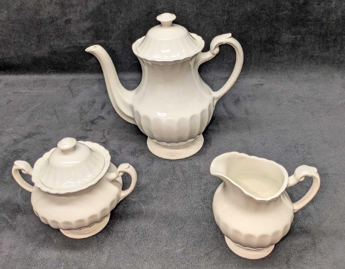 Vintage Retired J&G Meakin Classic White Sugar Bowl Creamer Coffee Pot: Vintage Retired J&G Meakin Classic White Sugar Bowl Creamer Coffee Pot. This set of china includes: (1) Sugar Bowl With Lid. This is approx 5 1/2" x 6 1/2" x 5". (1) Creamer. This is a